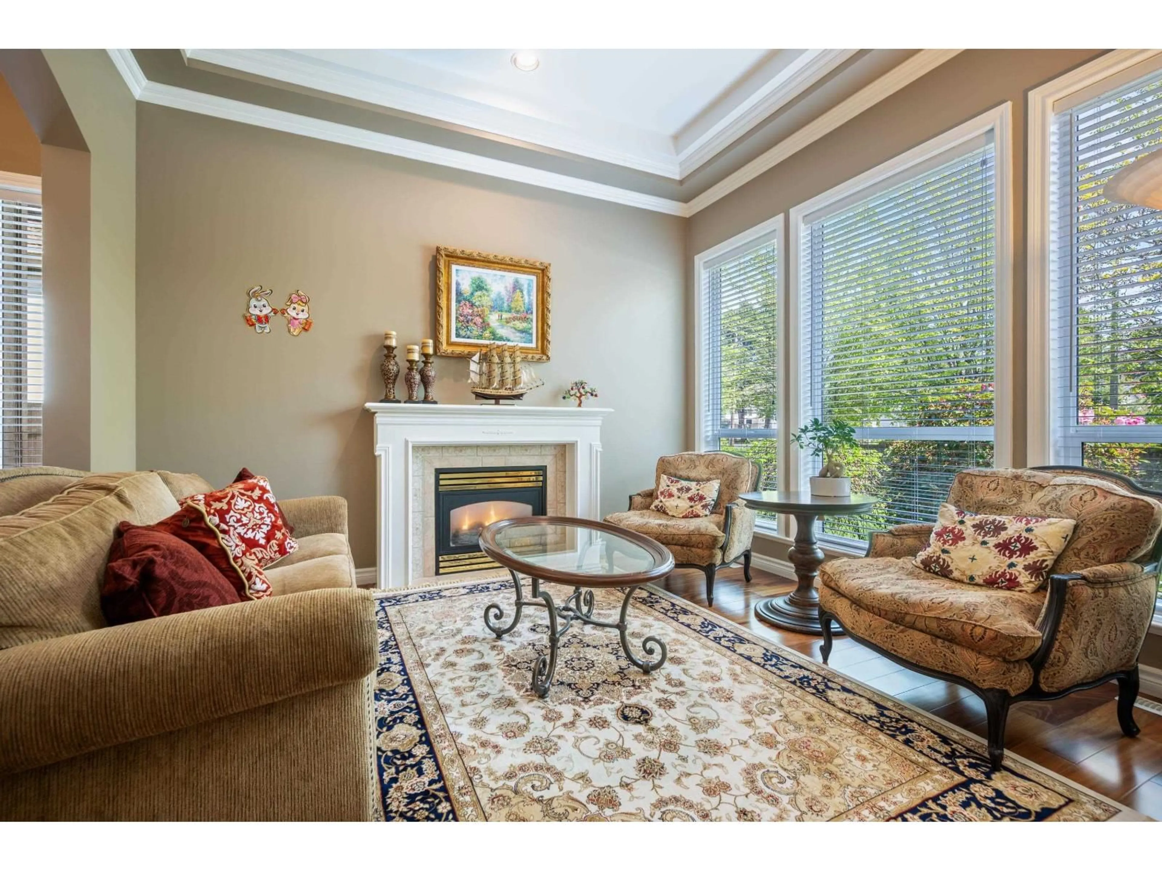 Living room with furniture, unknown for 1771 144 STREET, Surrey British Columbia V4A9W2