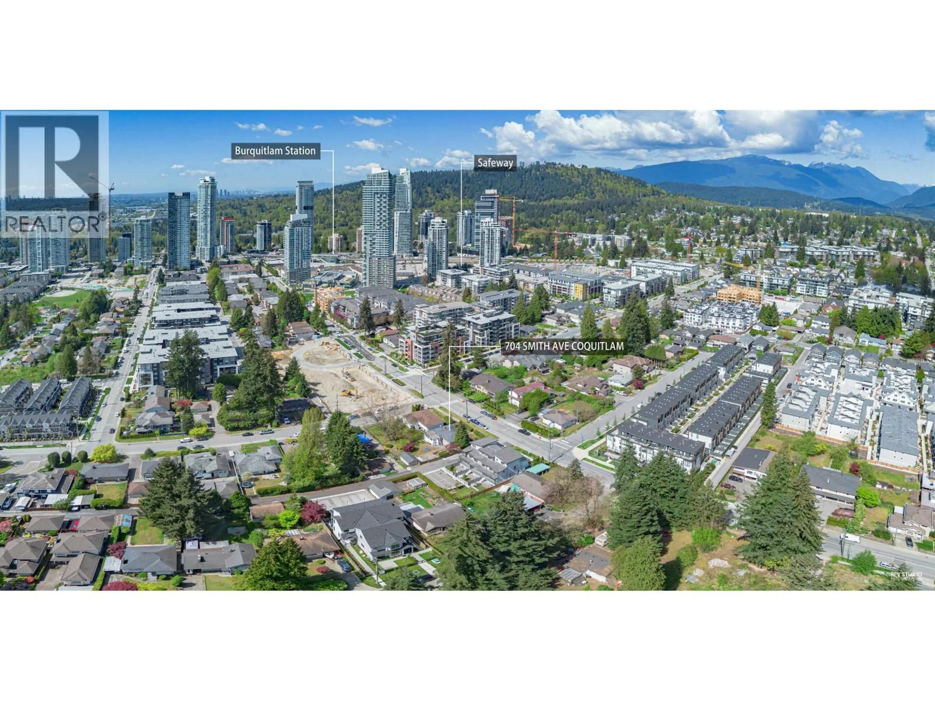 A pic from outside/outdoor area/front of a property/back of a property/a pic from drone, mountain view for 704 SMITH AVENUE, Coquitlam British Columbia V3J2W7