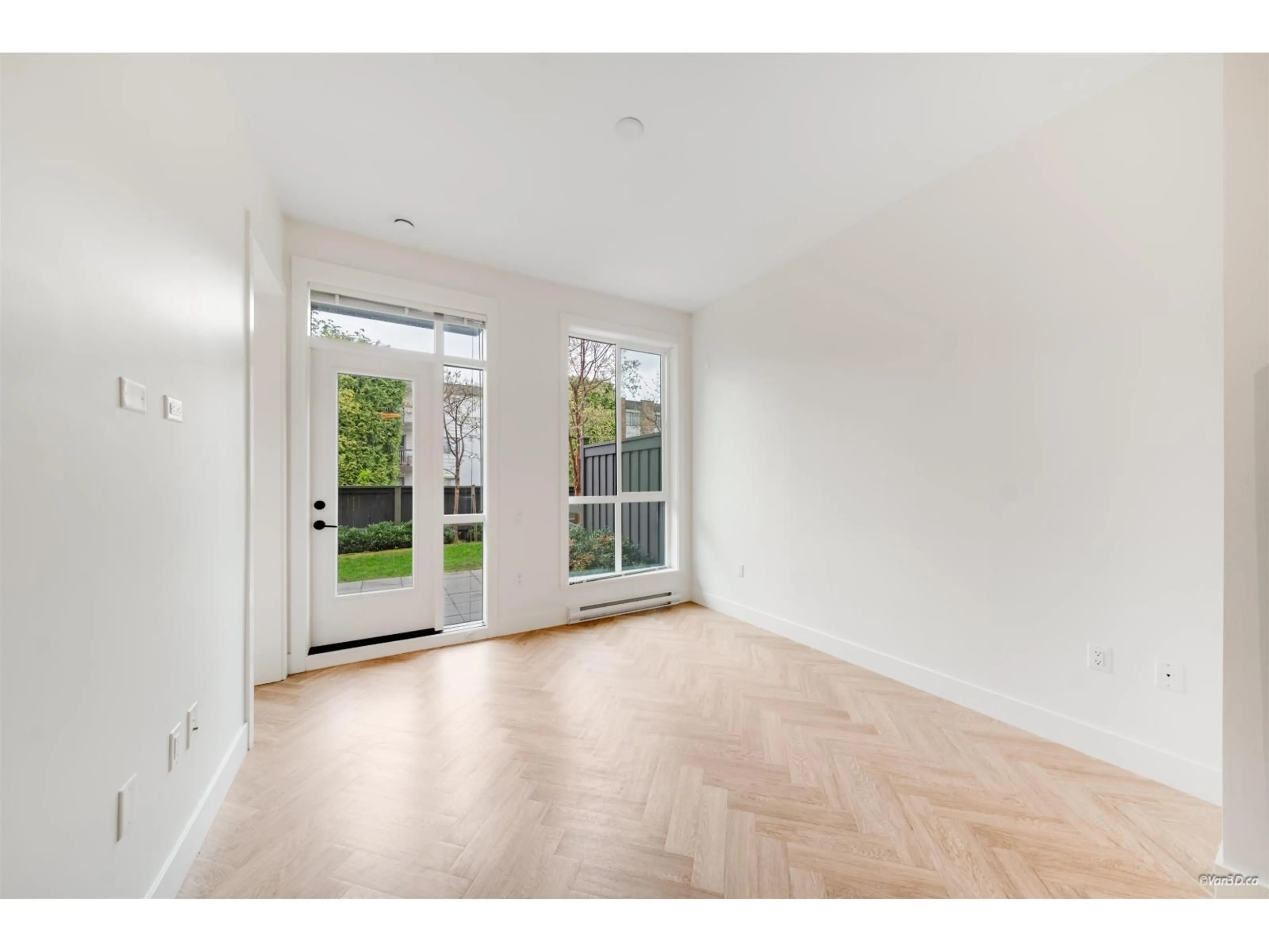 Unknown for 114 - 10168 149 STREET, Surrey British Columbia V3R0E9