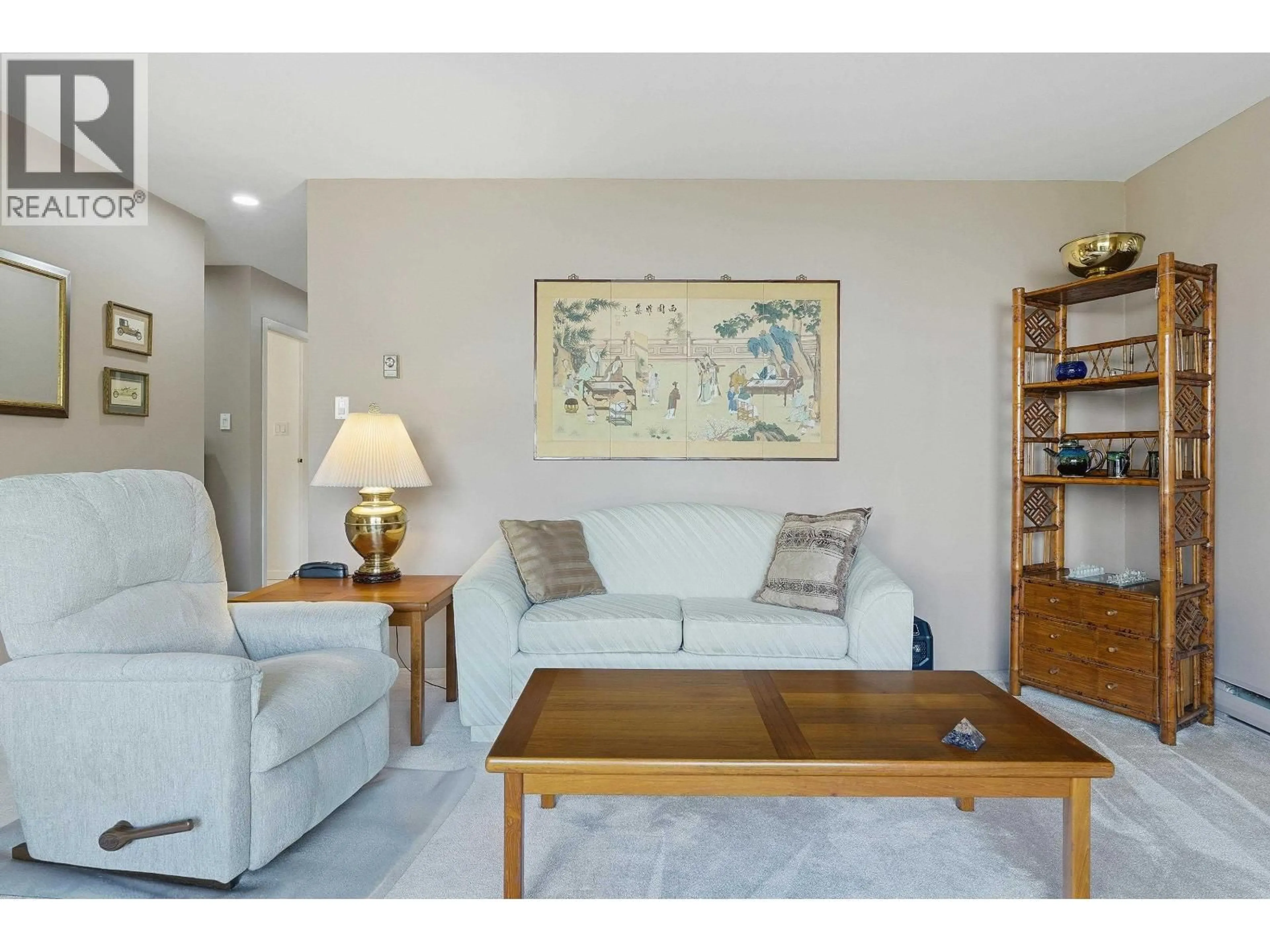 Living room with furniture, unknown for 310 - 45 FOURTH STREET STREET, New Westminster British Columbia V3L5H7