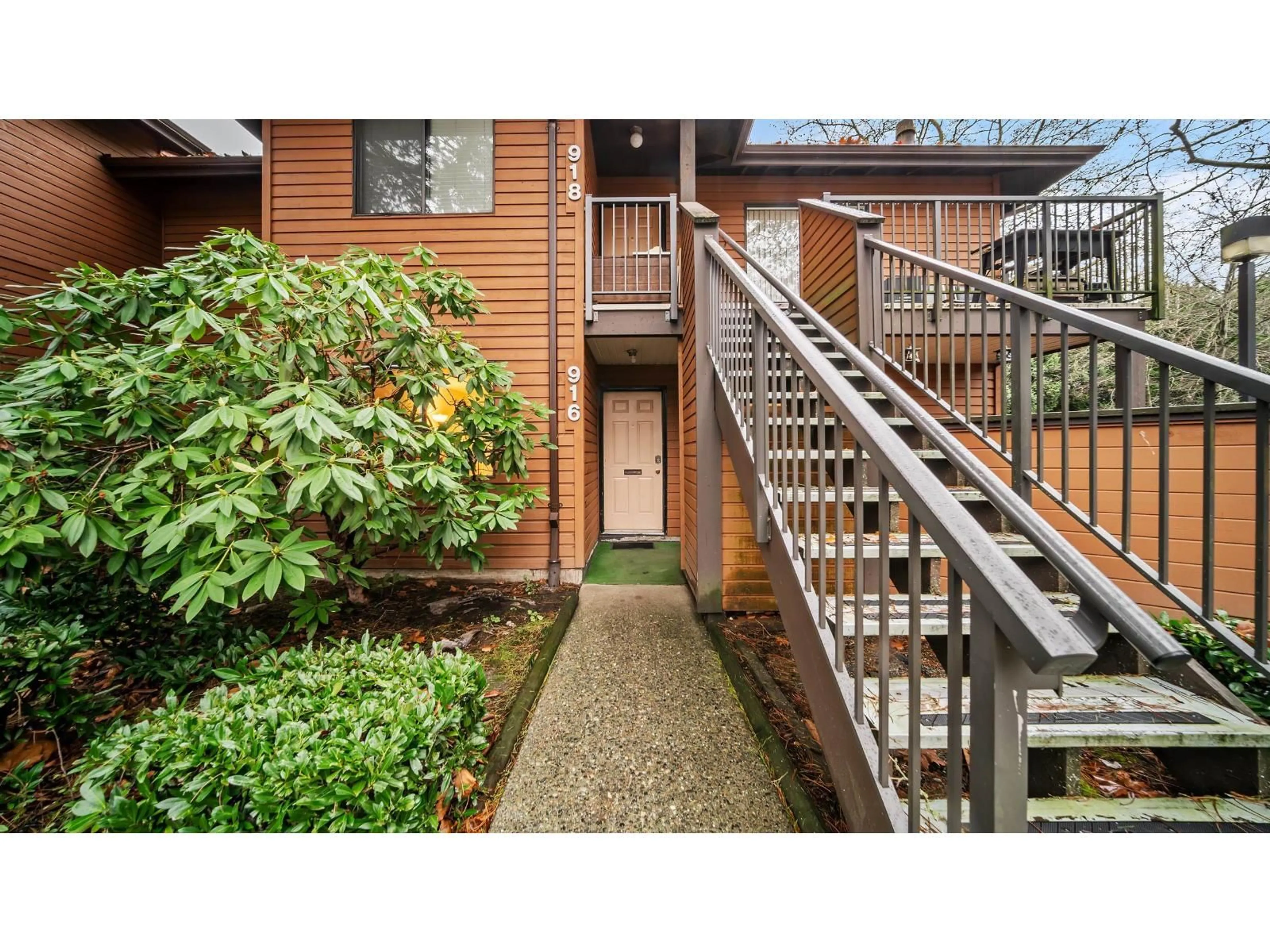 Unknown for 916 - 10620 150 STREET, Surrey British Columbia V3R7S1