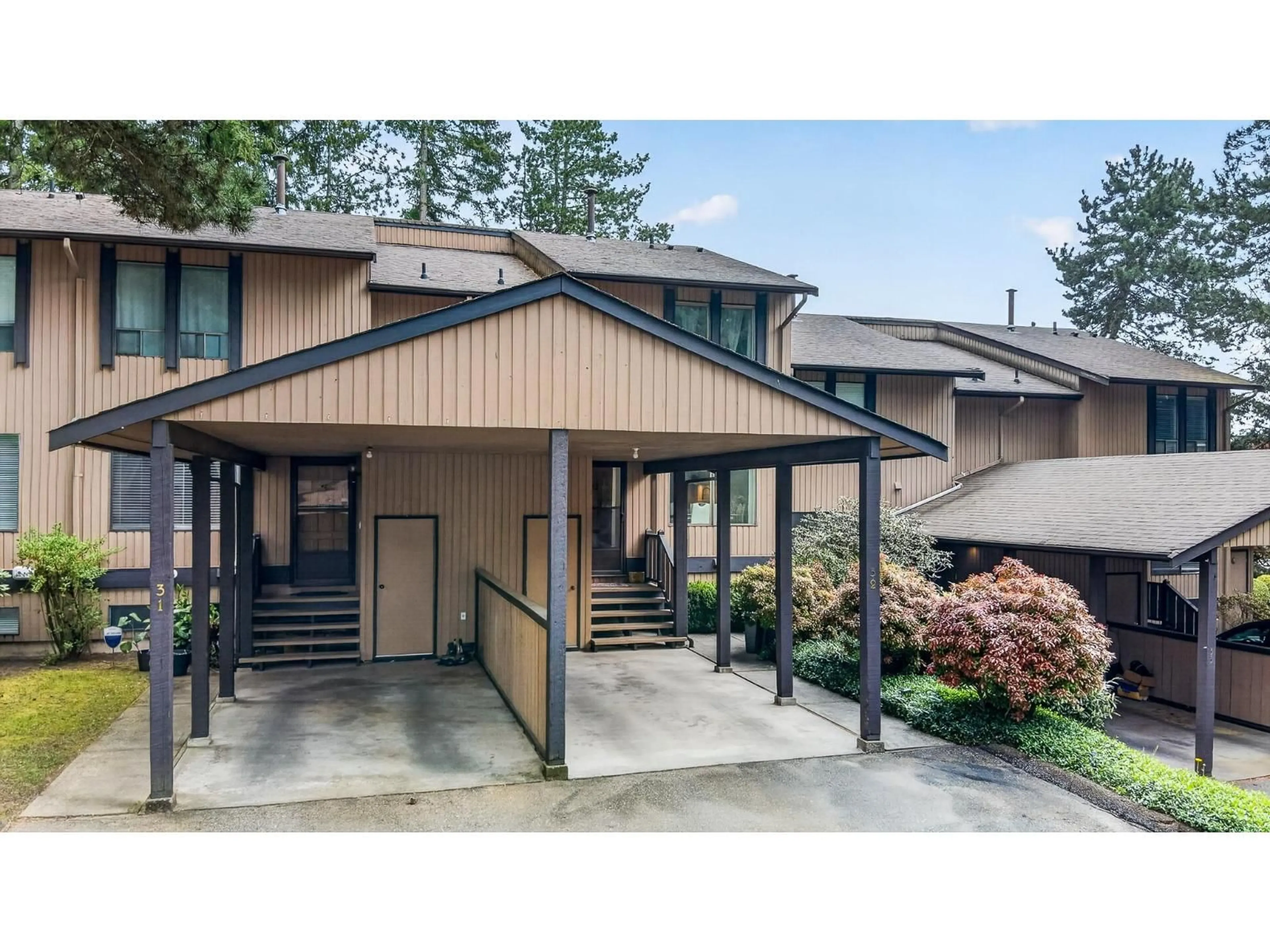 Home with vinyl exterior material, unknown for 32 - 3015 TRETHEWEY STREET, Abbotsford British Columbia V2T3R4