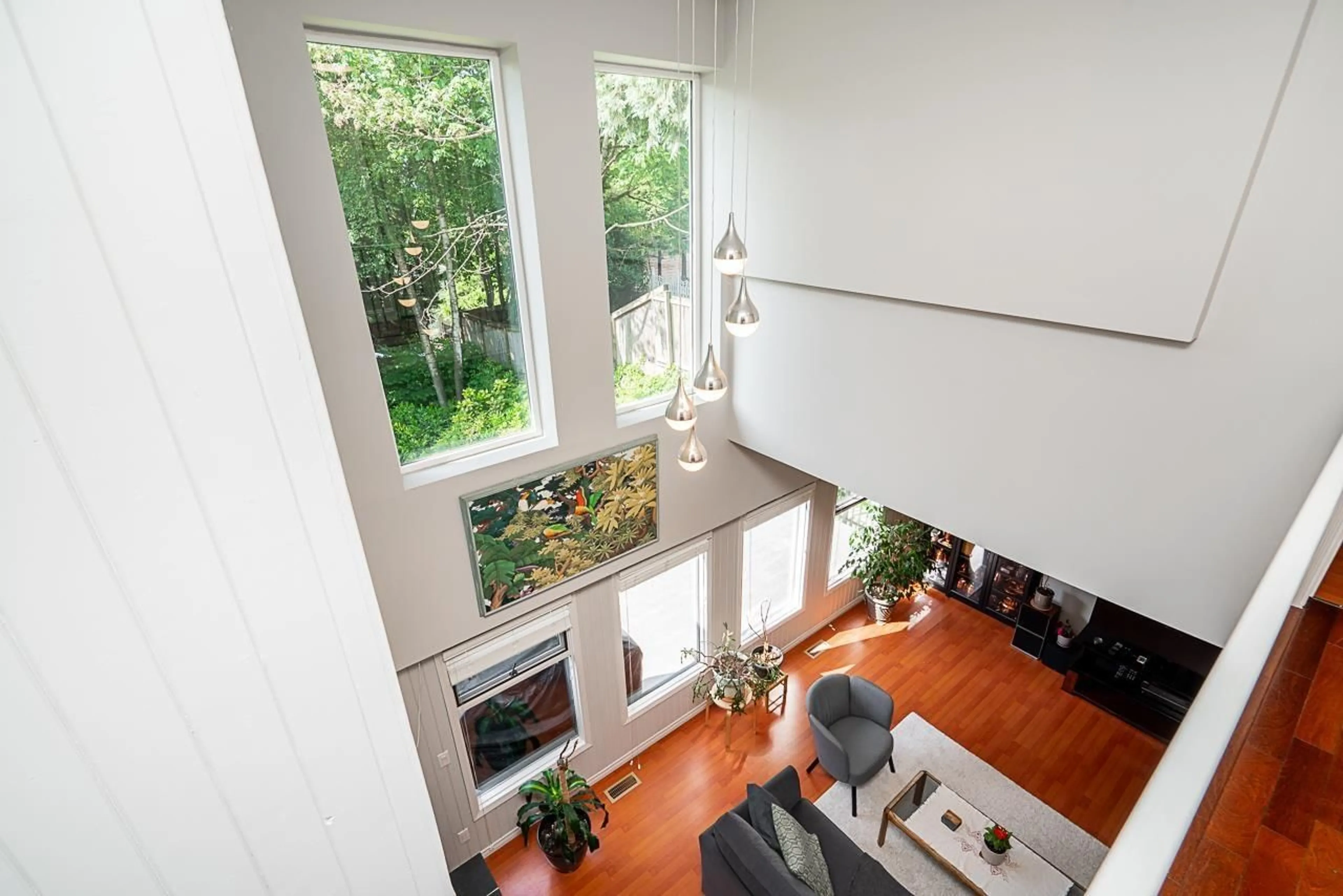 Indoor foyer for 32604 BEST AVENUE, Mission British Columbia V2V2S6