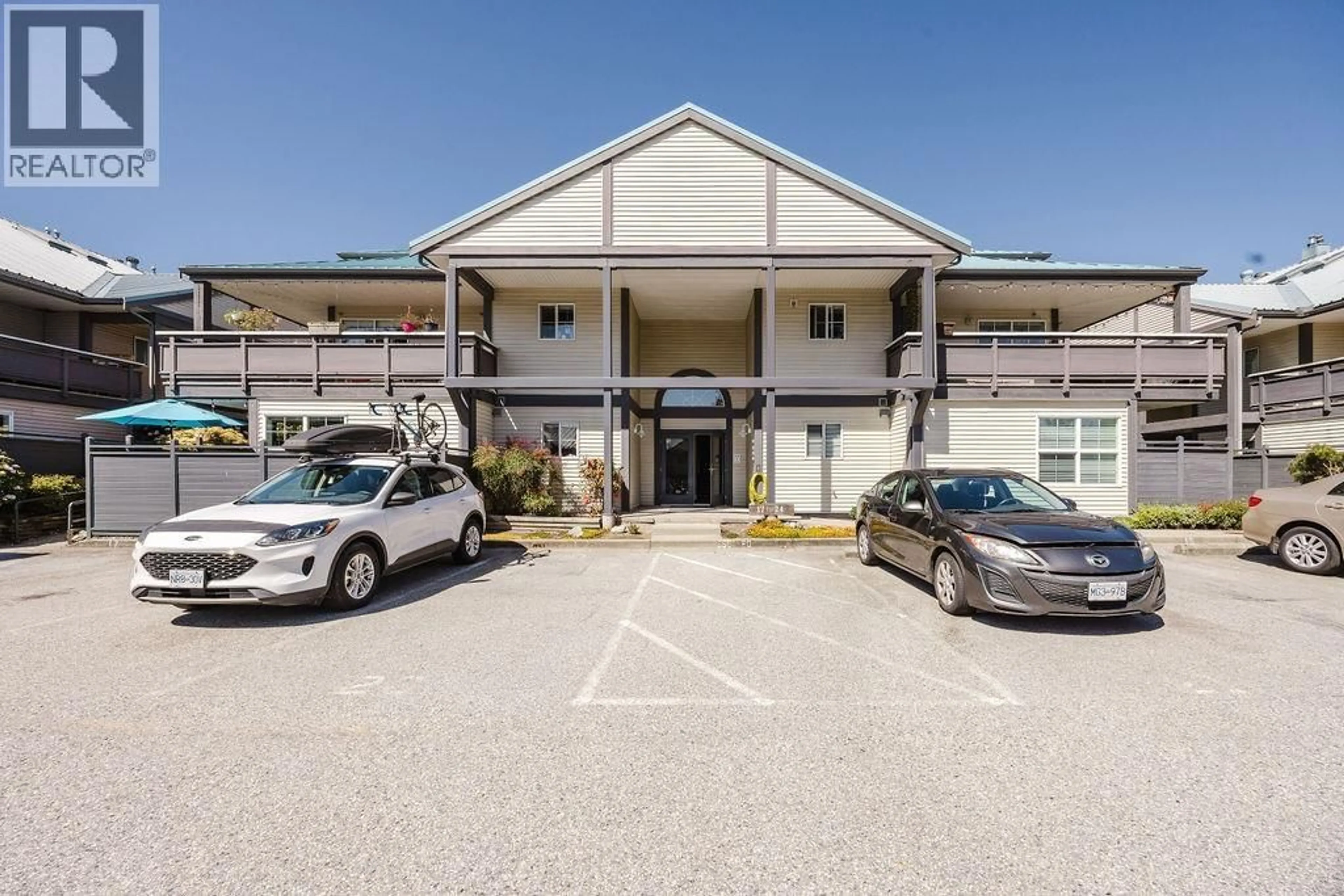 Unknown for 17 - 689 PARK ROAD, Gibsons British Columbia V0N1V7