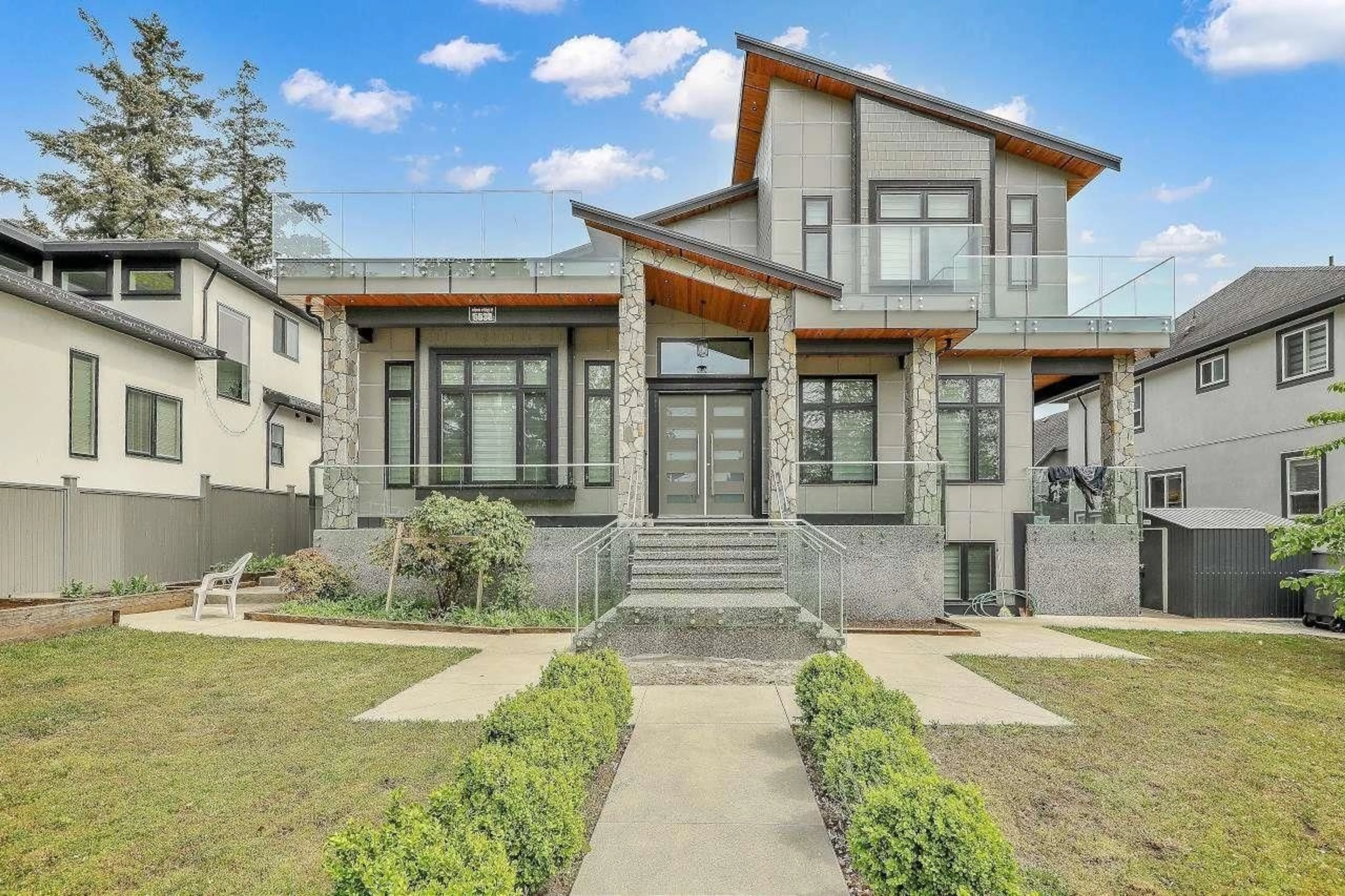 Home with vinyl exterior material, street for 5538 184 STREET, Surrey British Columbia V3S1E1