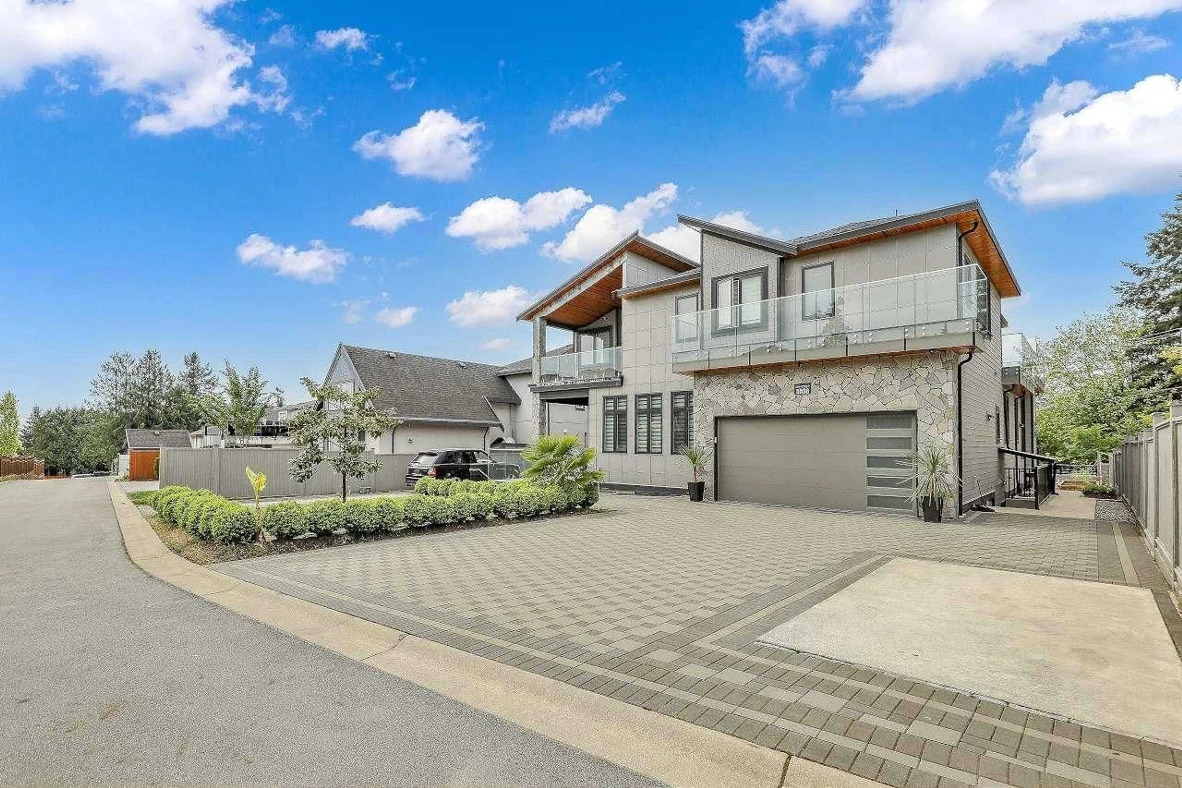 Home with brick exterior material, street for 5538 184 STREET, Surrey British Columbia V3S1E1