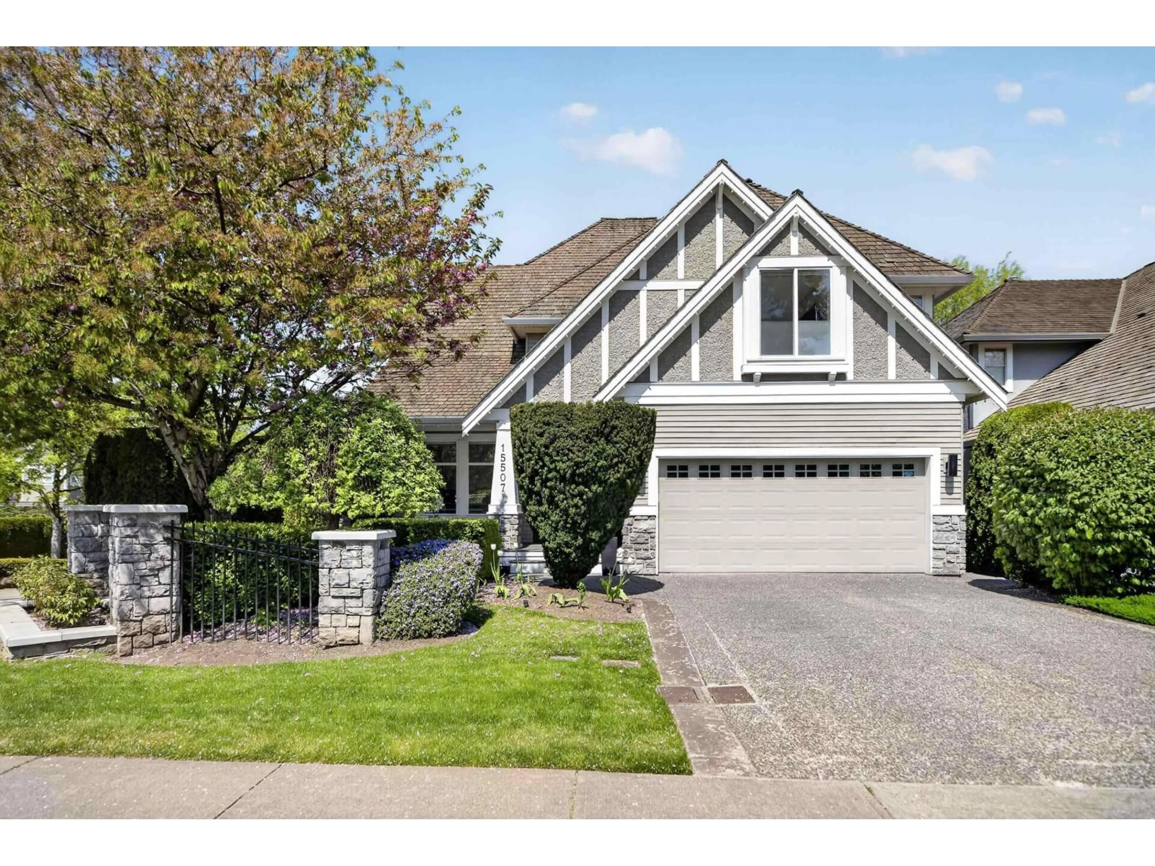 Home with vinyl exterior material, street for 15507 37A AVENUE, Surrey British Columbia V3S0H6