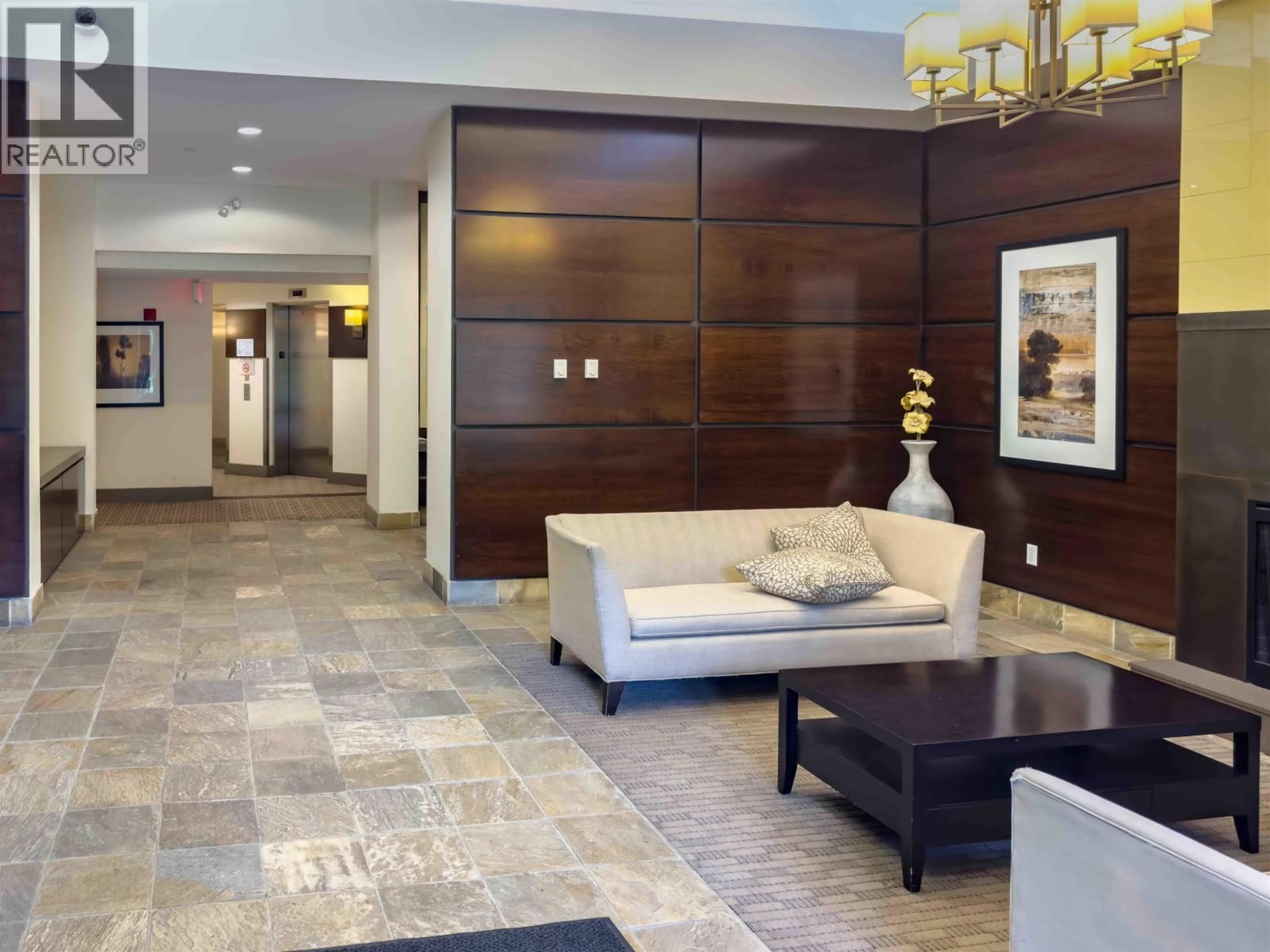 Lobby for 307 - 3132 DAYANEE SPRINGS BOULEVARD, Coquitlam British Columbia V3E0B5