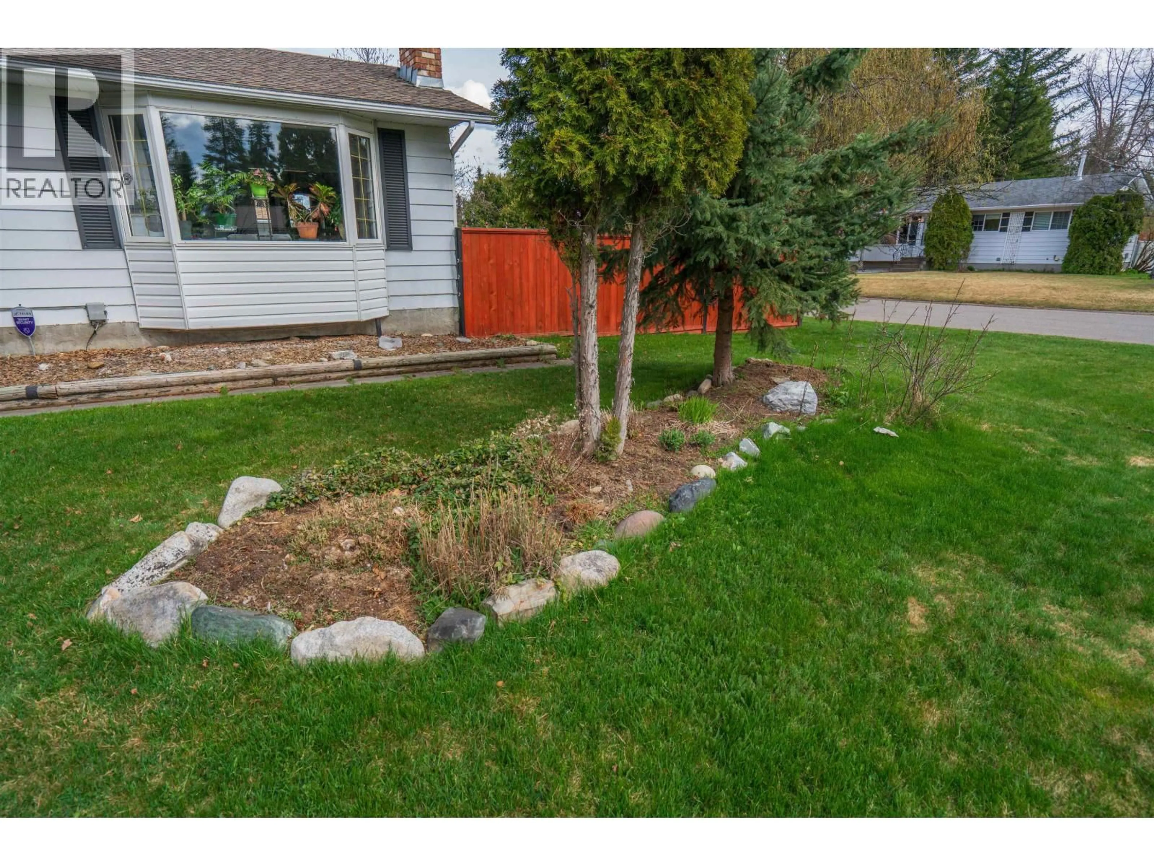 Patio, street for 7828 LATROBE CRESCENT, Prince George British Columbia V2N3T4