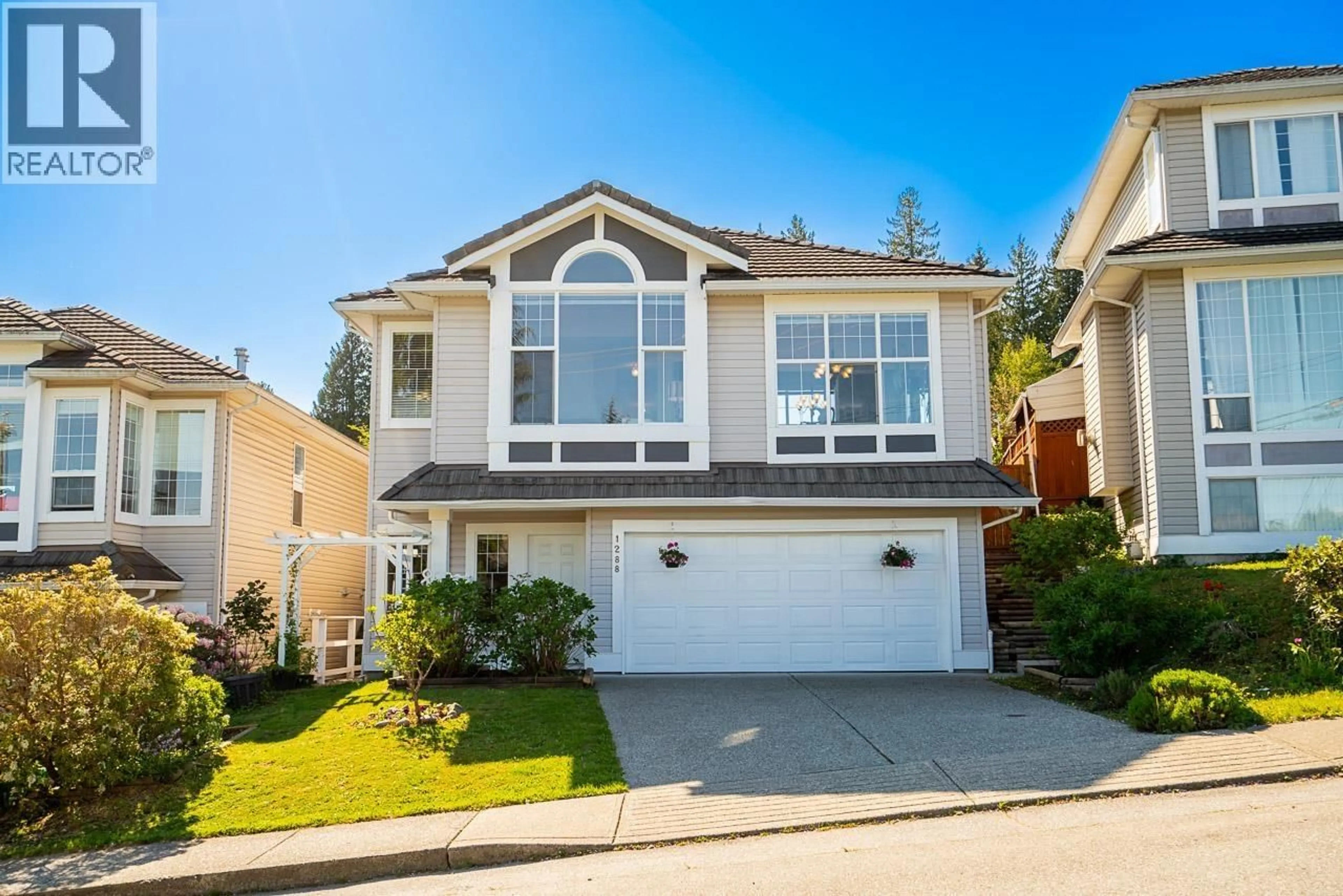 Home with vinyl exterior material, street for 1288 JOHNSON COURT, Coquitlam British Columbia V3B4T6