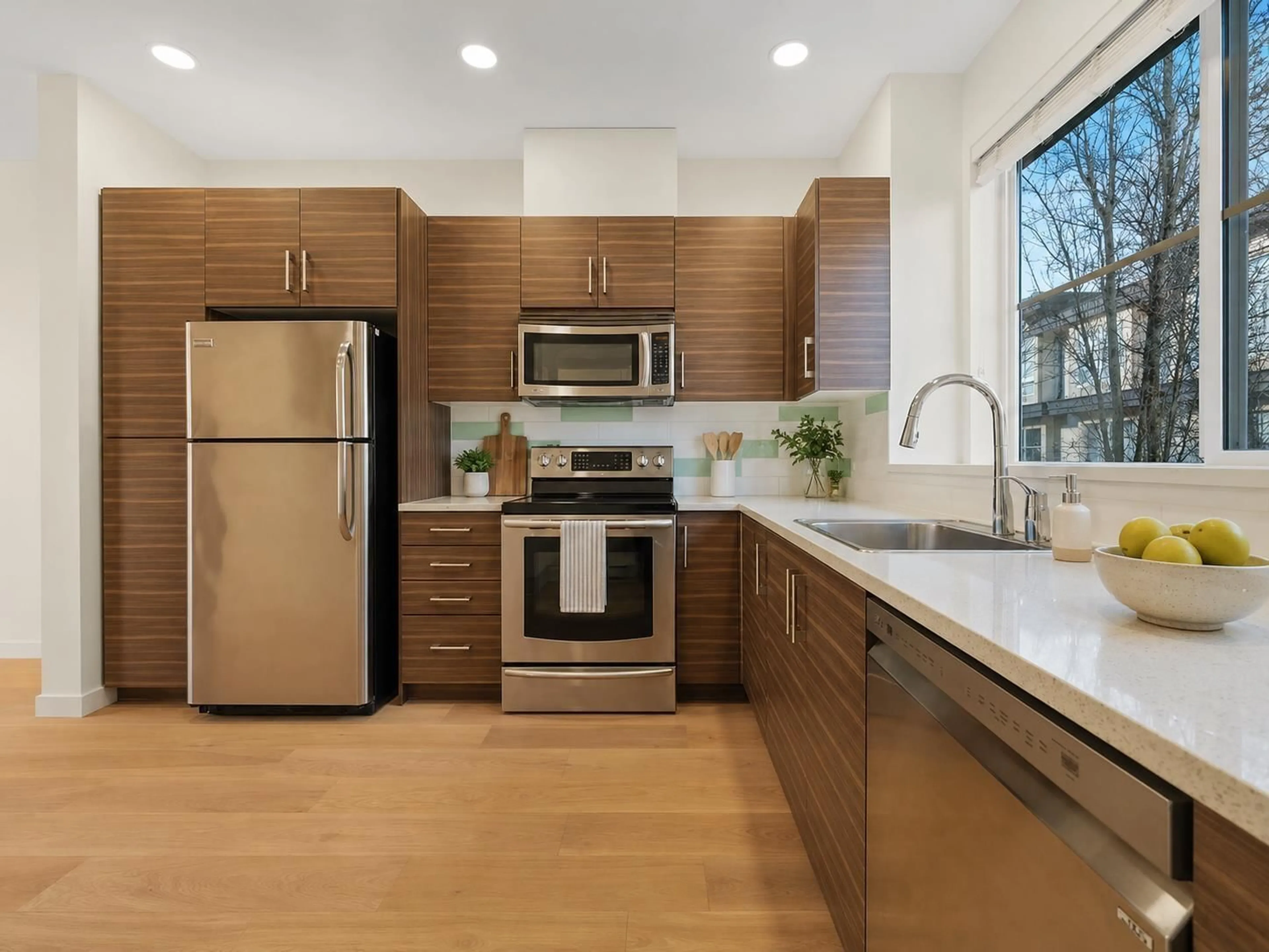 Contemporary kitchen, unknown for 39 - 19477 72A AVENUE, Surrey British Columbia V4N6M2