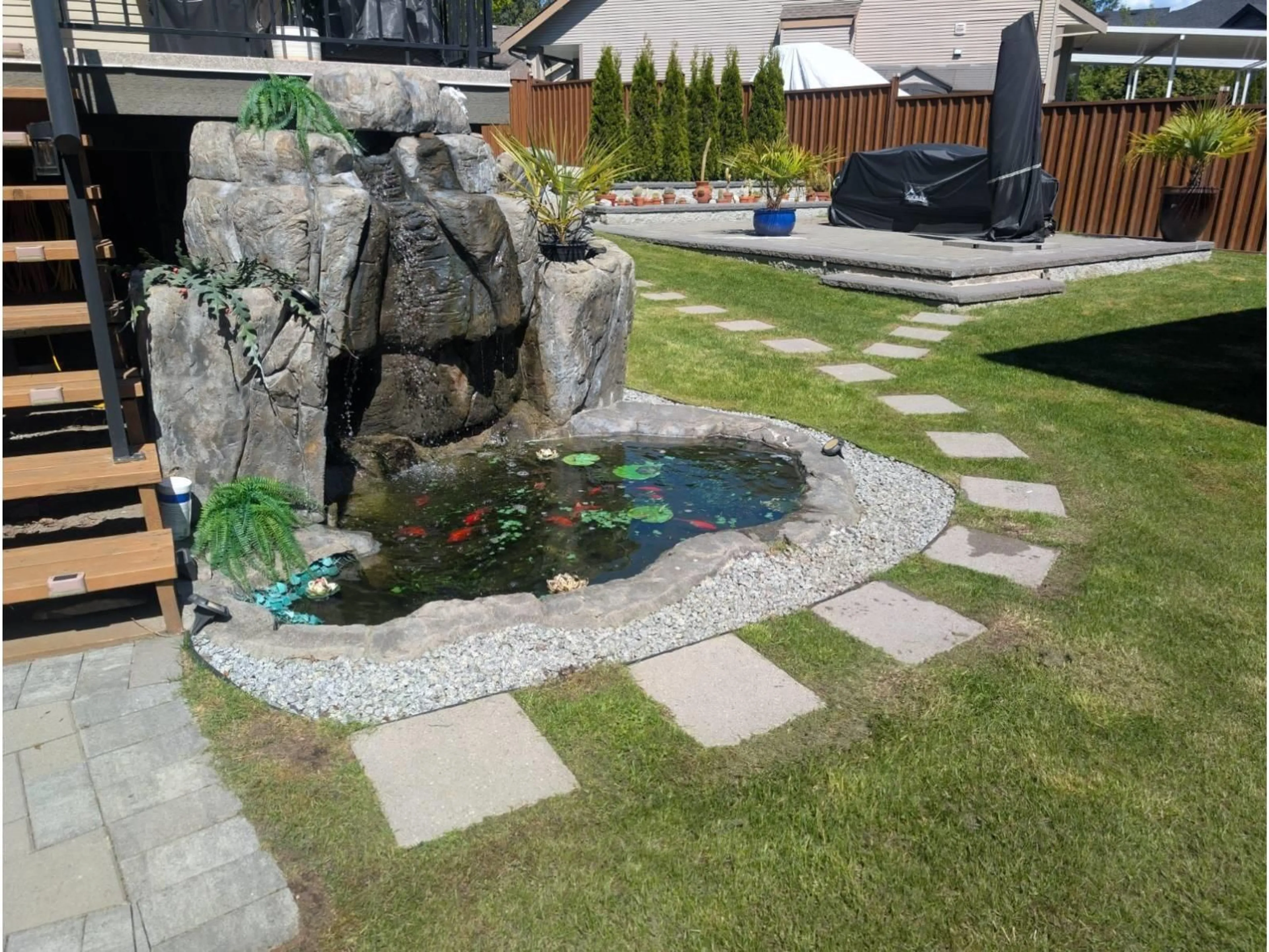 Patio, water/lake/river/ocean view for 10304 164A STREET, Surrey British Columbia V4N5M4