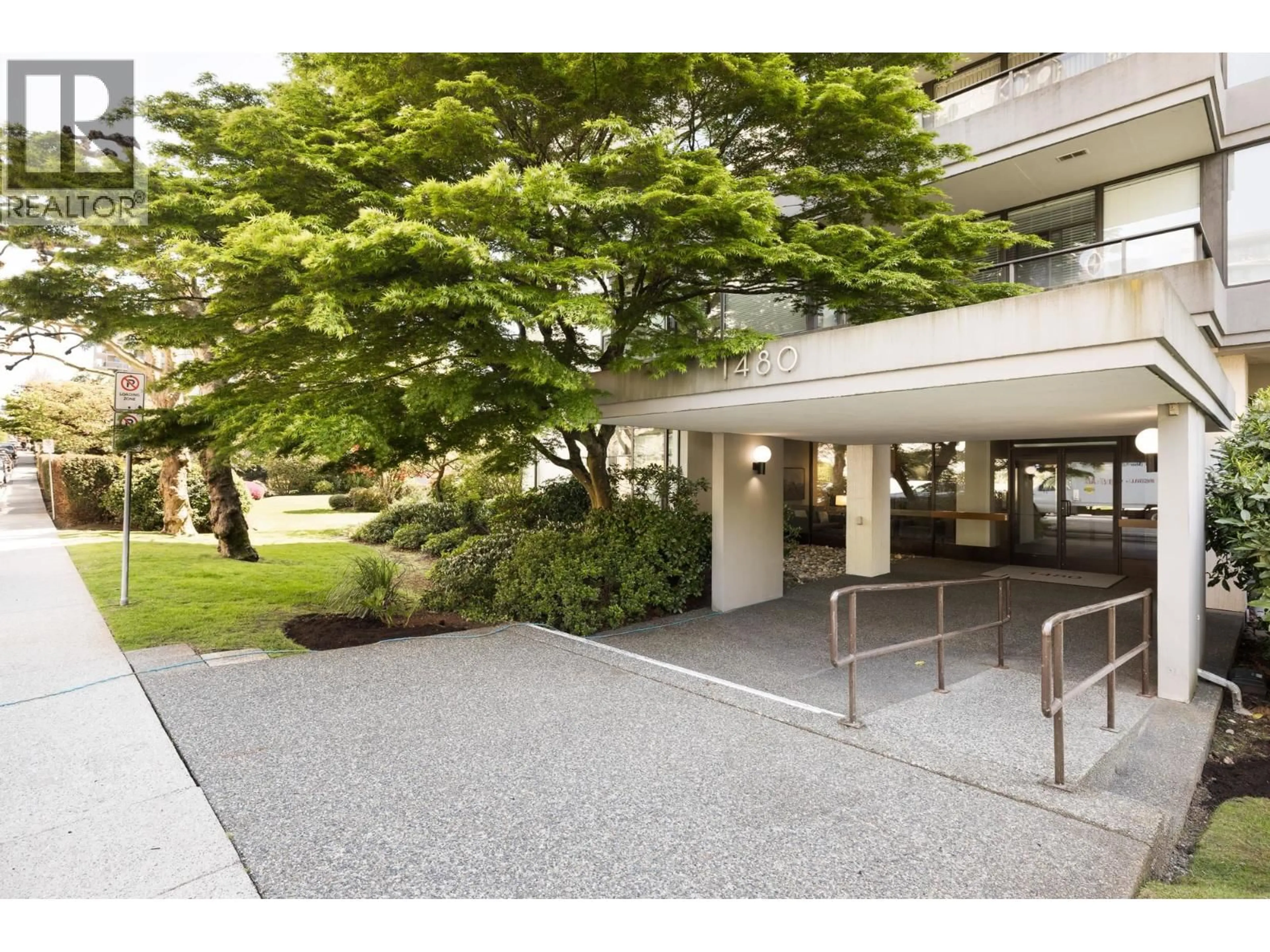 Unknown for 302 - 1480 DUCHESS AVENUE, West Vancouver British Columbia V7T2W2