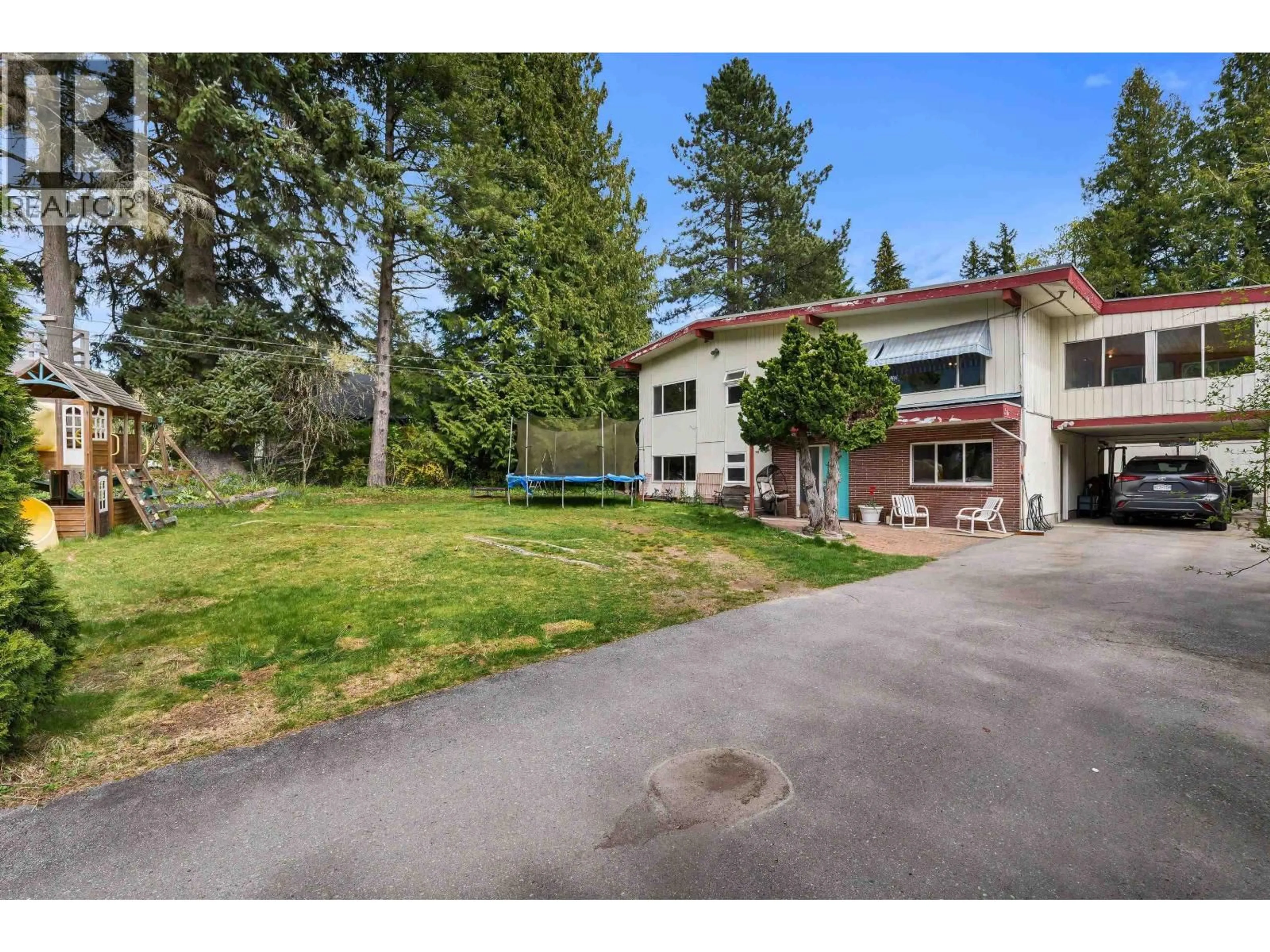A pic from outside/outdoor area/front of a property/back of a property/a pic from drone, unknown for 41750 COTTONWOOD ROAD, Squamish British Columbia V0N1H0