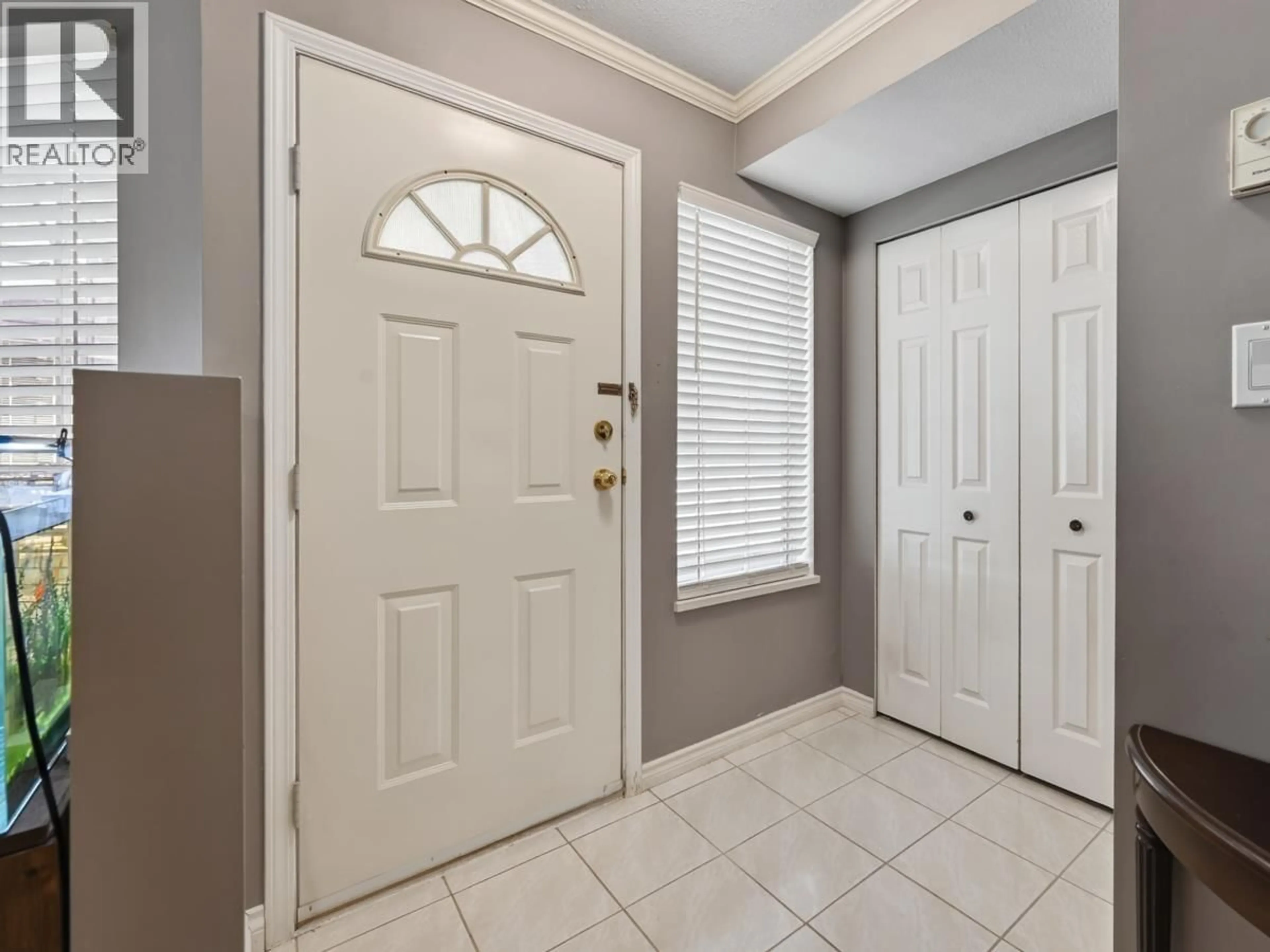 Indoor entryway for 5 - 8711 JONES ROAD, Richmond British Columbia V6Y1L7
