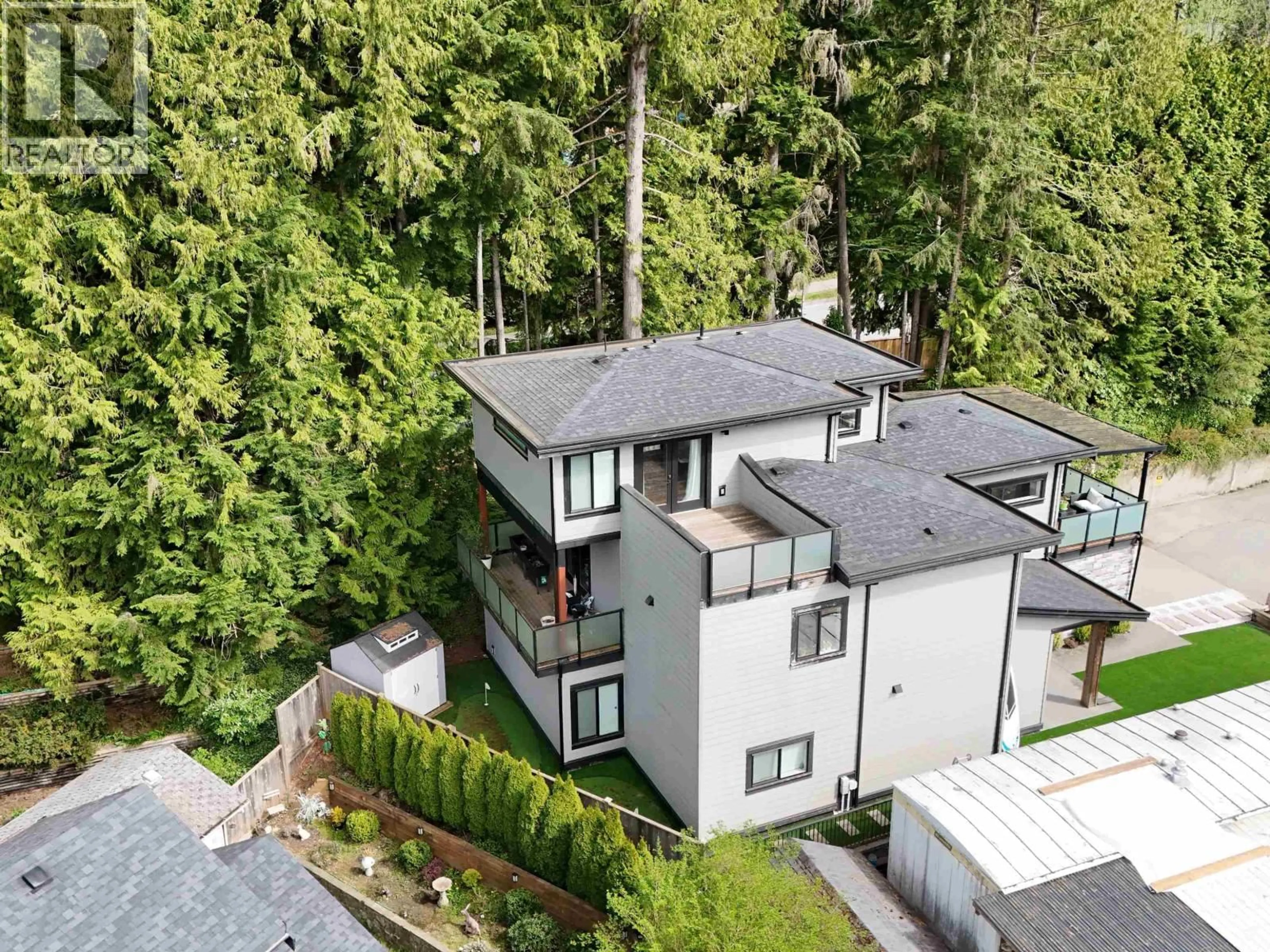 A pic from outside/outdoor area/front of a property/back of a property/a pic from drone, unknown for 52 - 3295 SUNNYSIDE ROAD, Anmore British Columbia V3H4Z4