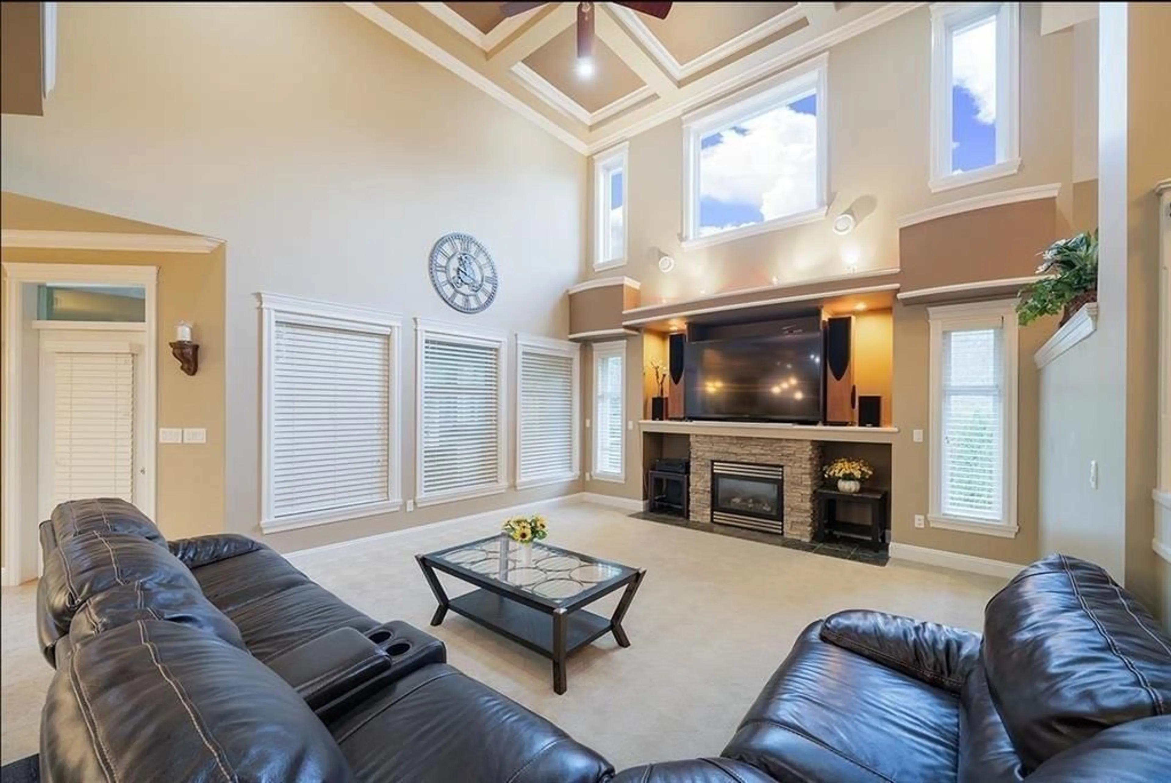 Living room with furniture, unknown for 5479 124B STREET, Surrey British Columbia V3X3T1