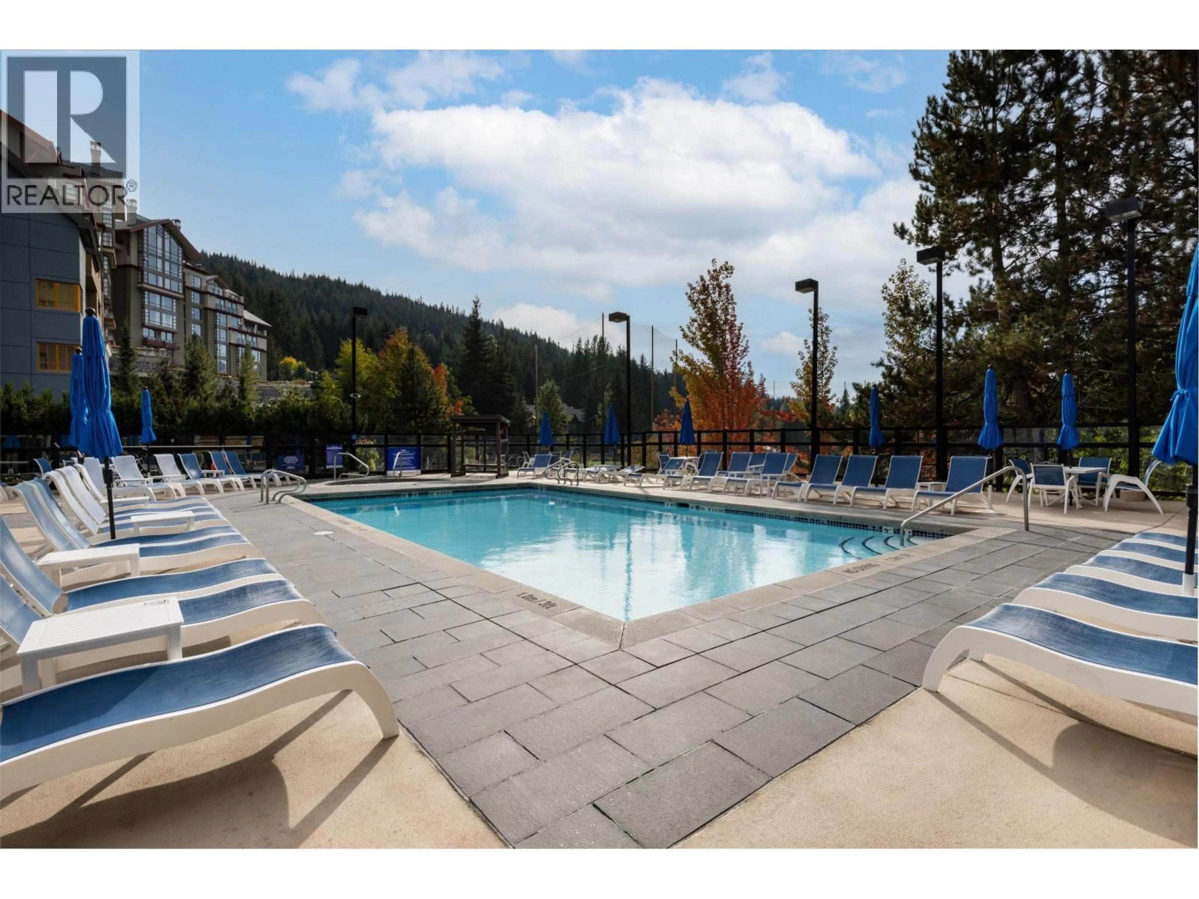 Pool for 613 - 4050 WHISTLER WAY, Whistler British Columbia V8E1H9