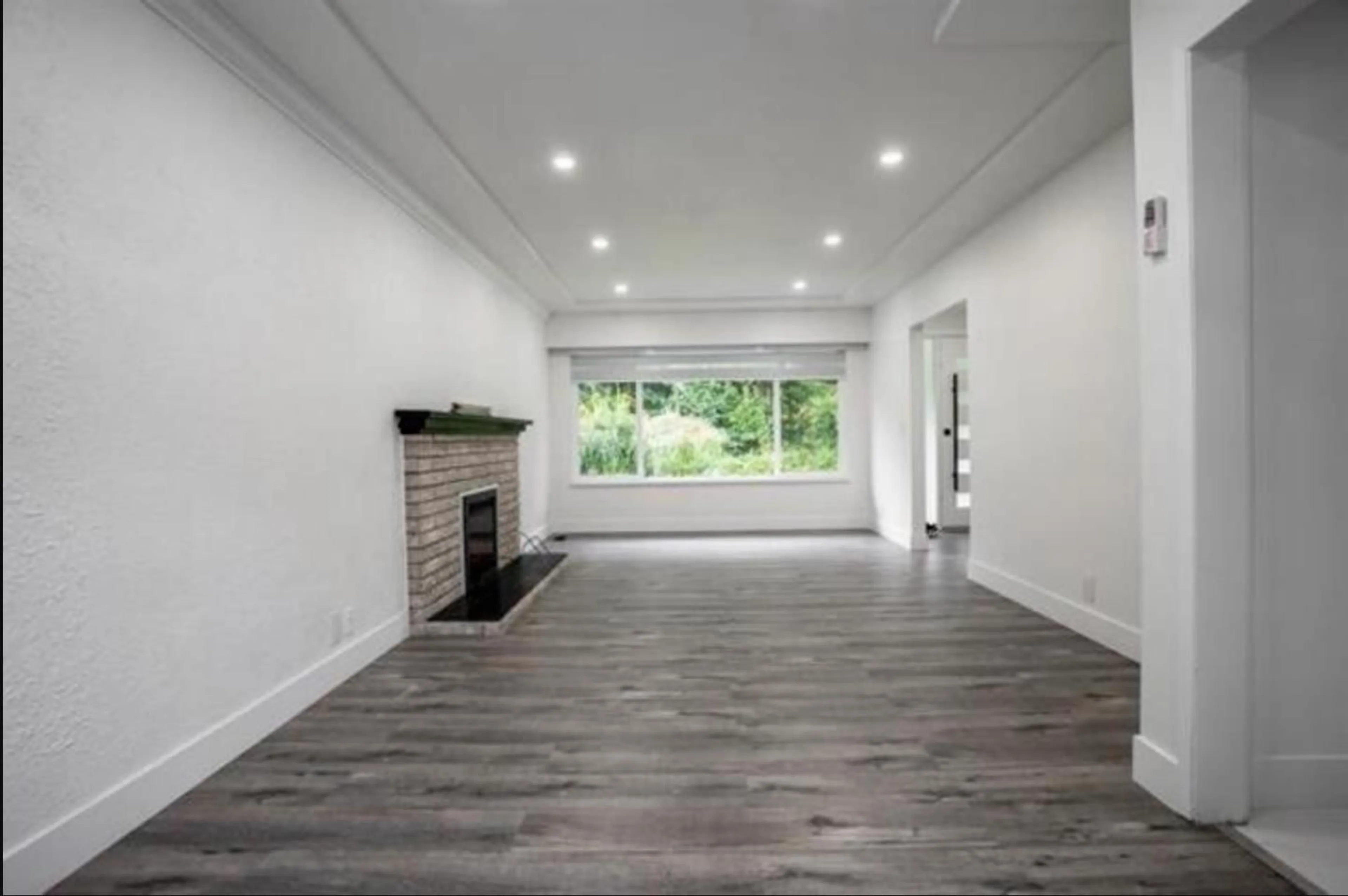 A pic of a room for 11318 GLEN AVON DRIVE, Surrey British Columbia V3R4Y5