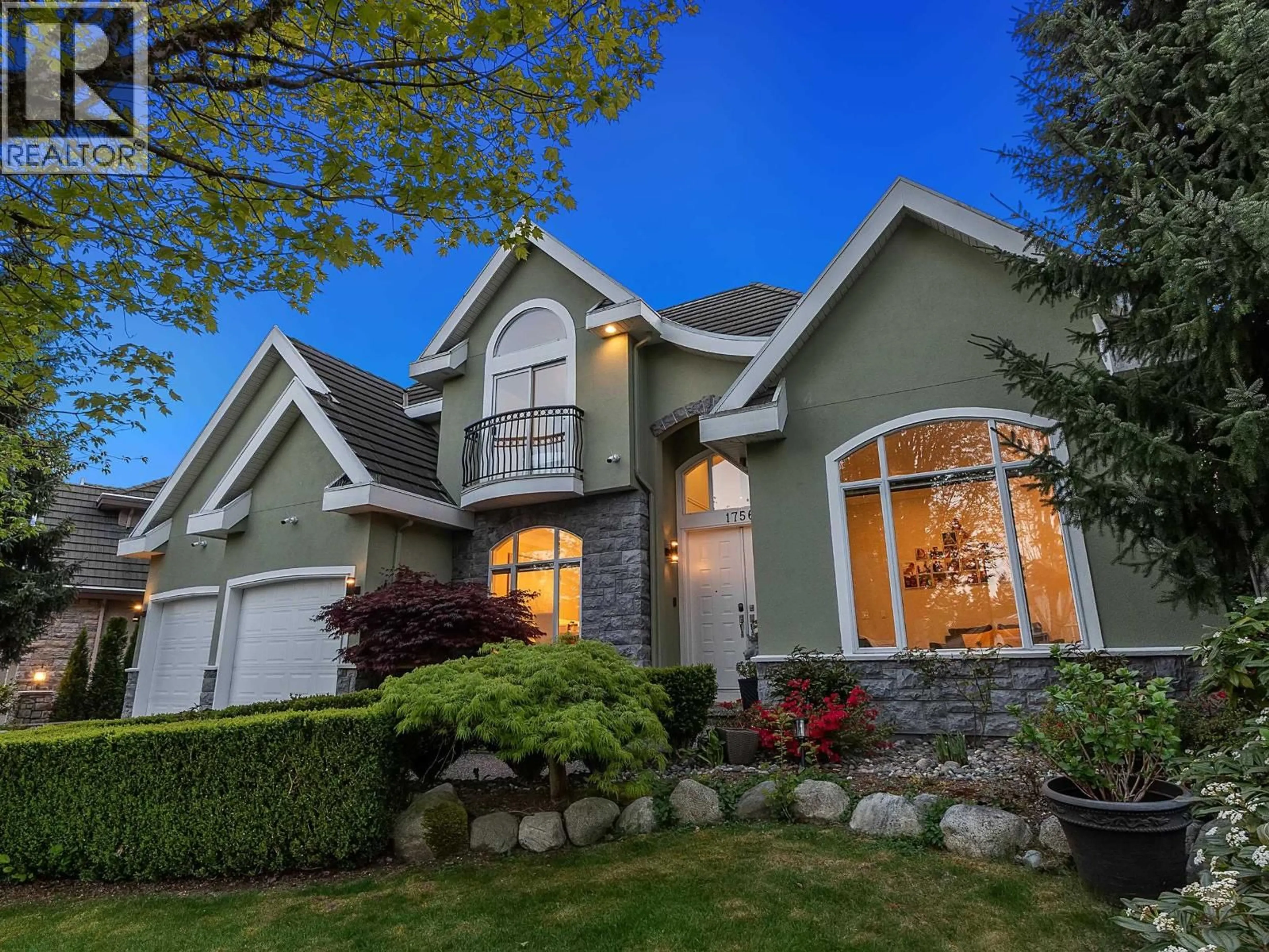 Home with vinyl exterior material, street for 1756 HAMPTON DRIVE, Coquitlam British Columbia V3E3E1