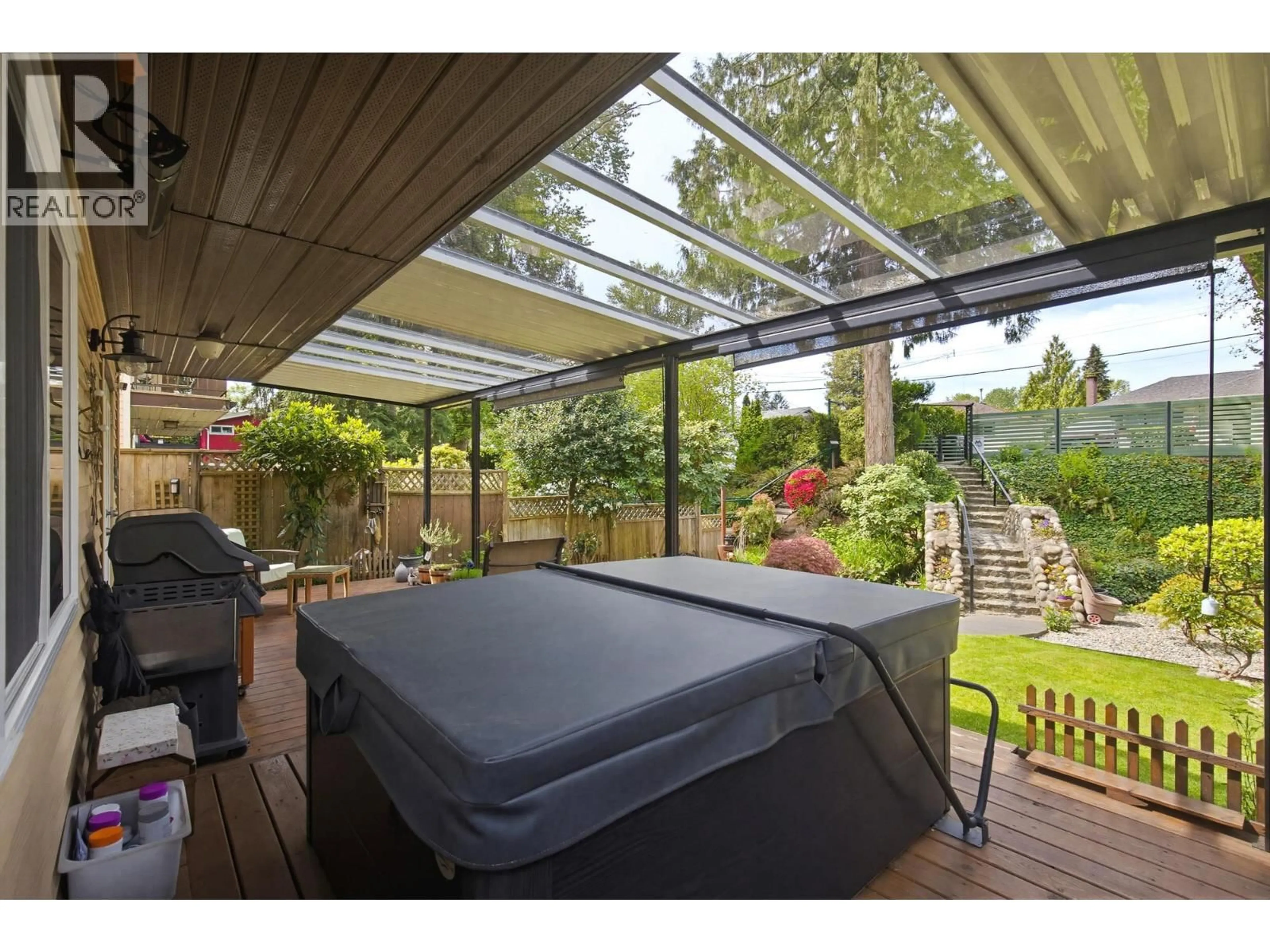 Patio, unknown for 3358 JERVIS STREET, Port Coquitlam British Columbia V3B4P3