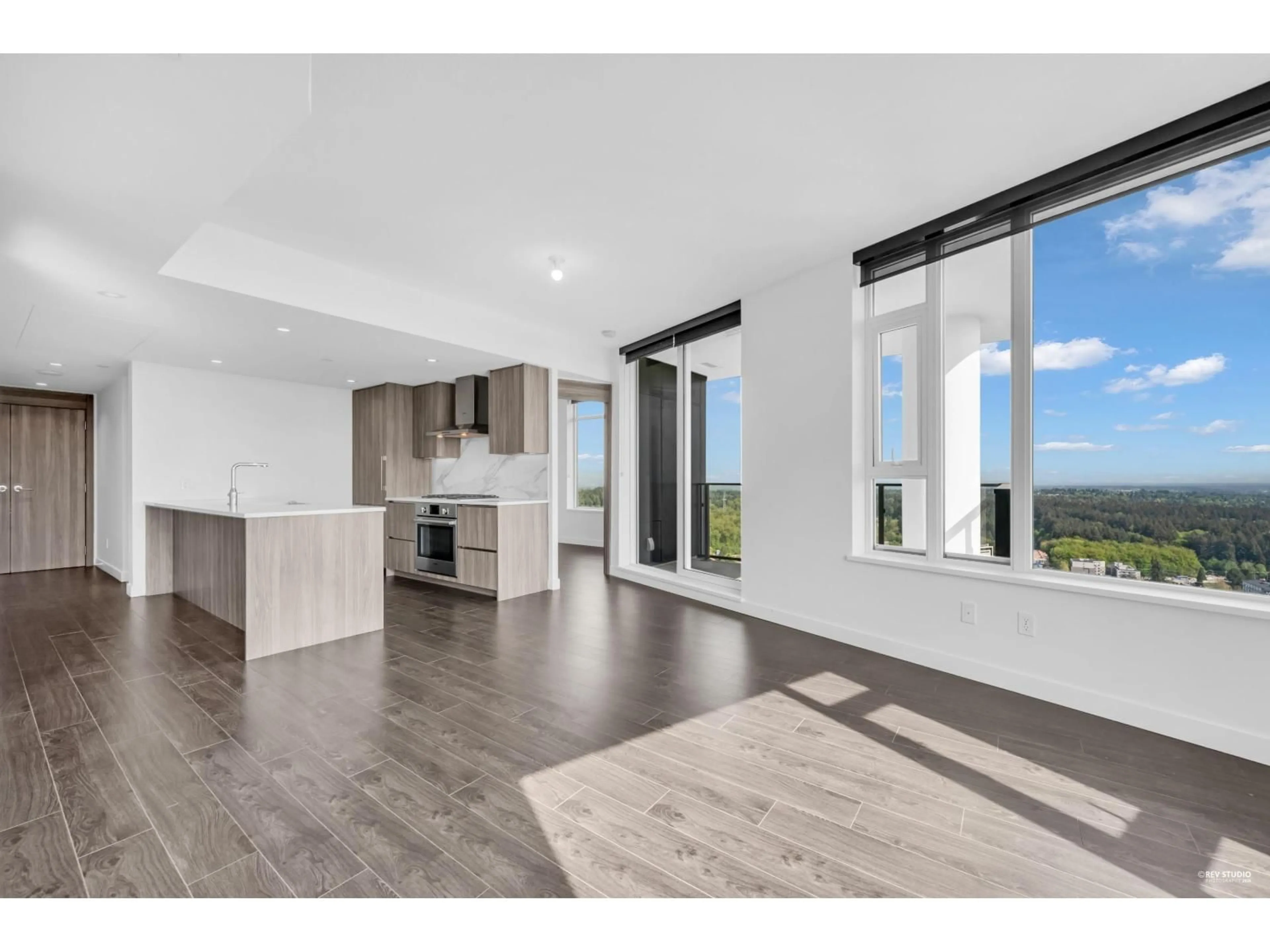 Open concept kitchen, unknown for 4008 - 9887 WHALLEY BOULEVARD, Surrey British Columbia V3T0P4