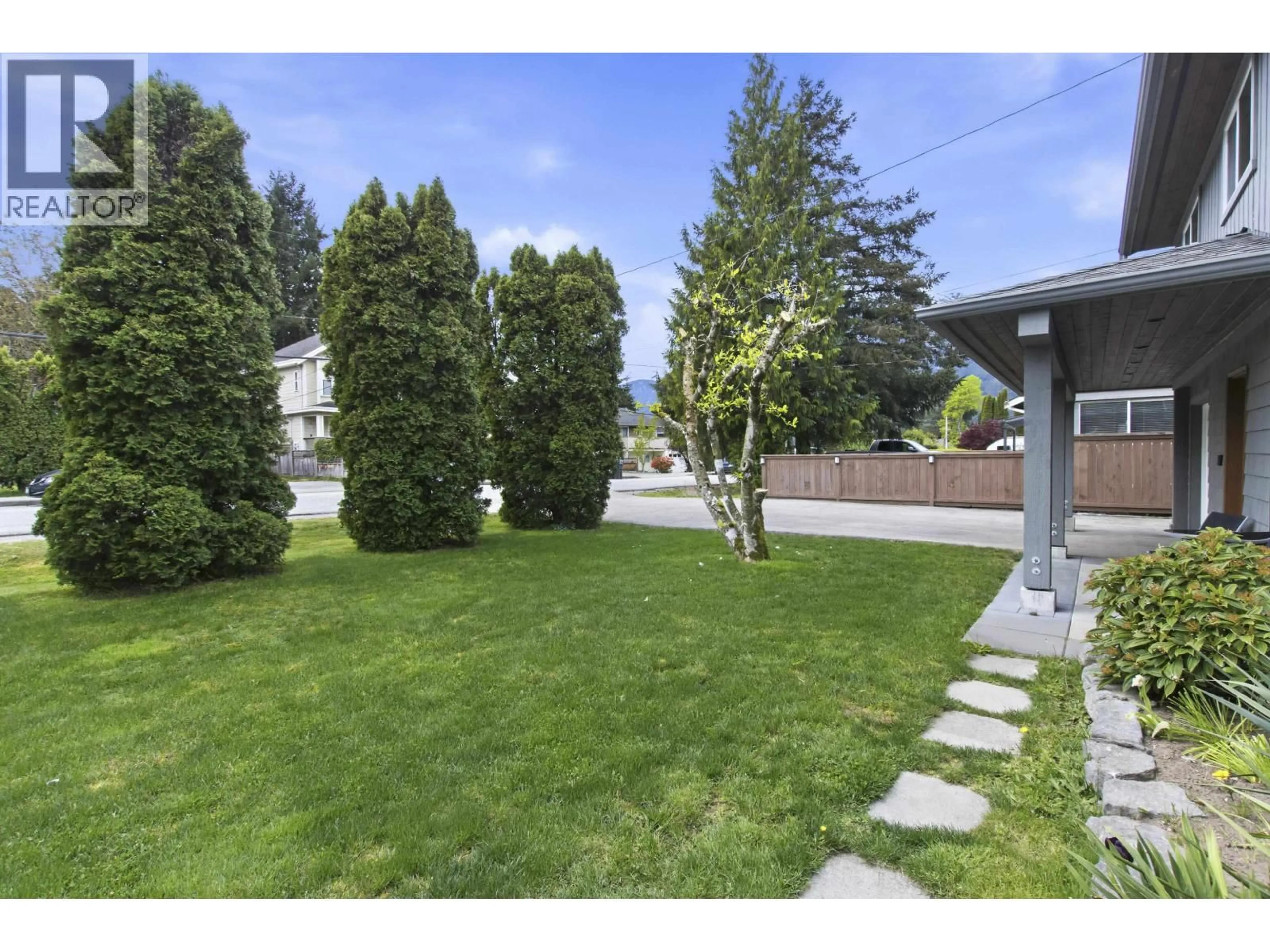 Patio, unknown for 2101 DIAMOND ROAD, Squamish British Columbia V8B0G2