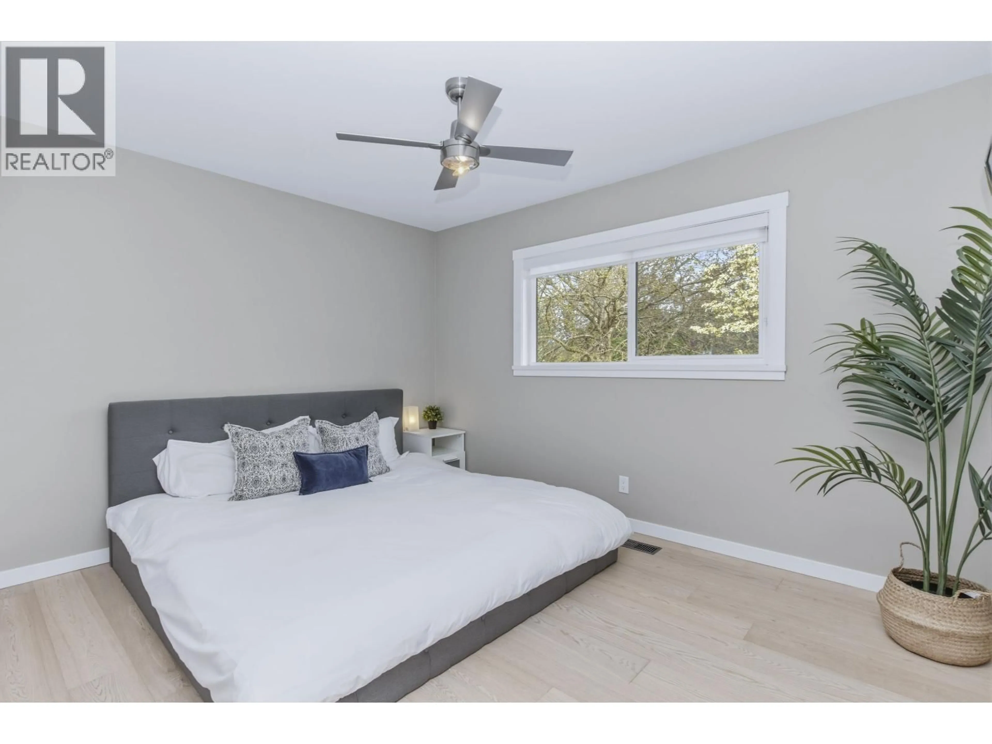 Bedroom with bed, unknown for 2101 DIAMOND ROAD, Squamish British Columbia V8B0G2