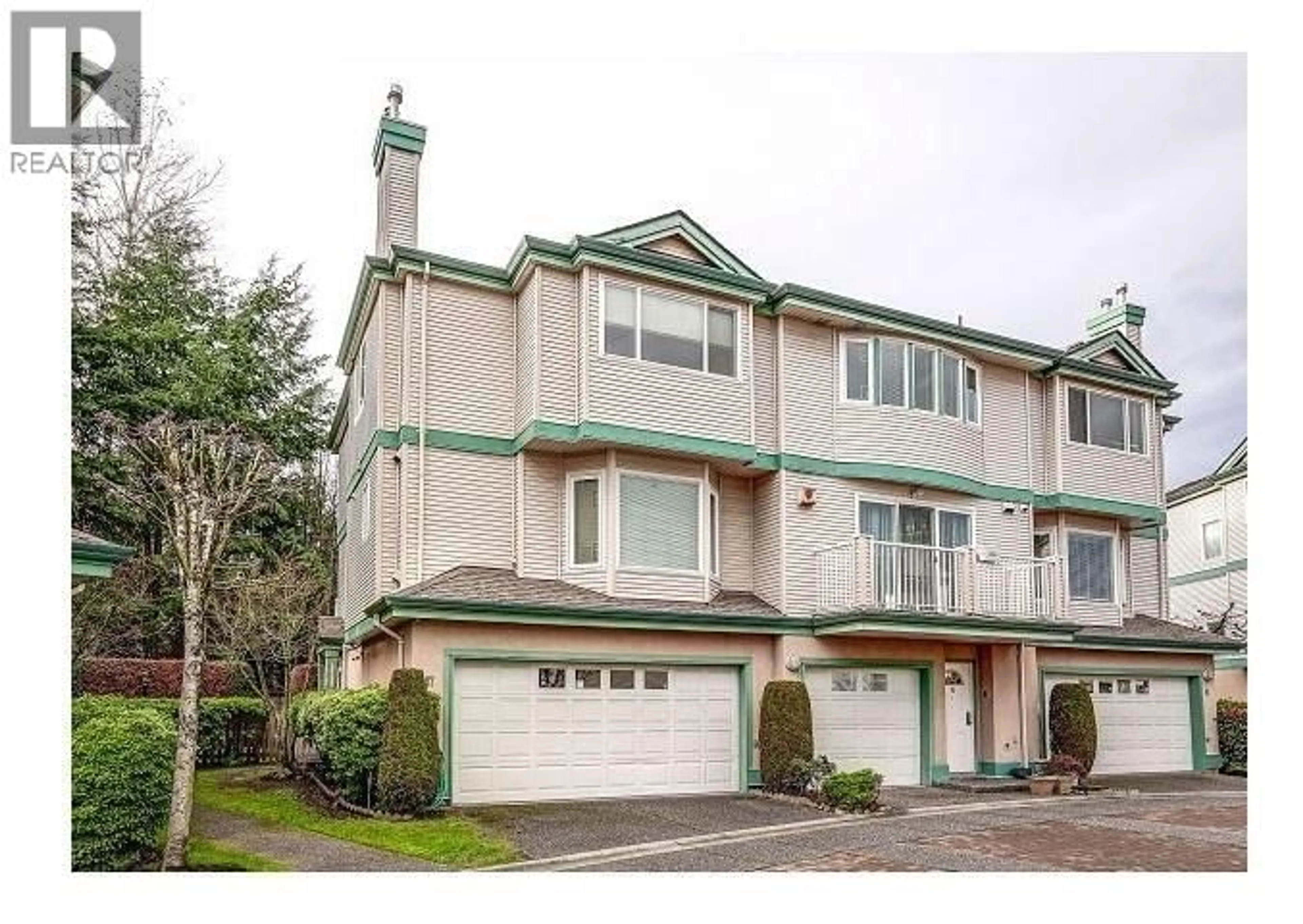 Home with vinyl exterior material, street for 17 - 22800 WINDSOR COURT, Richmond British Columbia V6V2X6