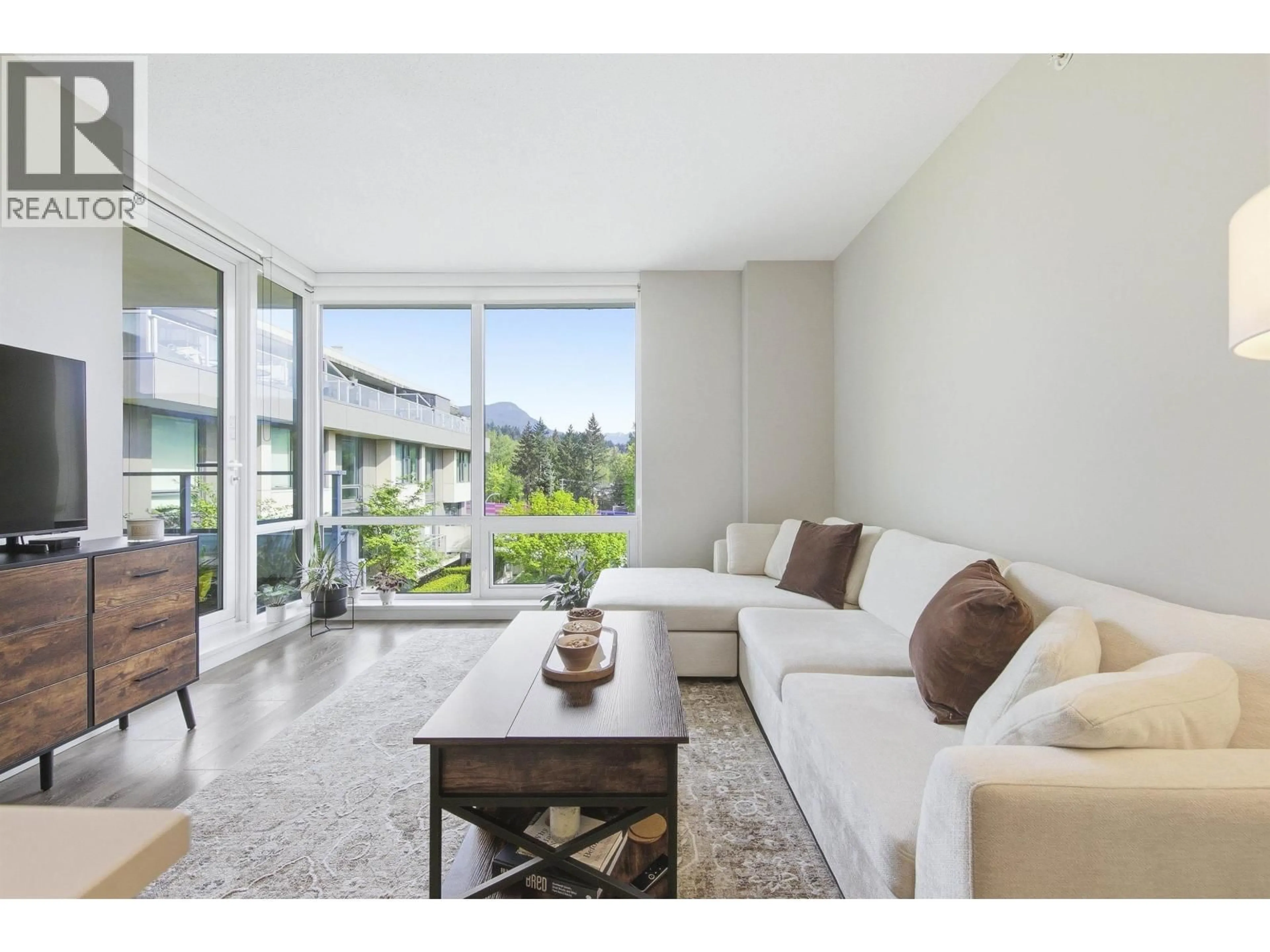 Living room with furniture, unknown for 501 - 680 SEYLYNN CRESCENT, North Vancouver British Columbia V7J0B5