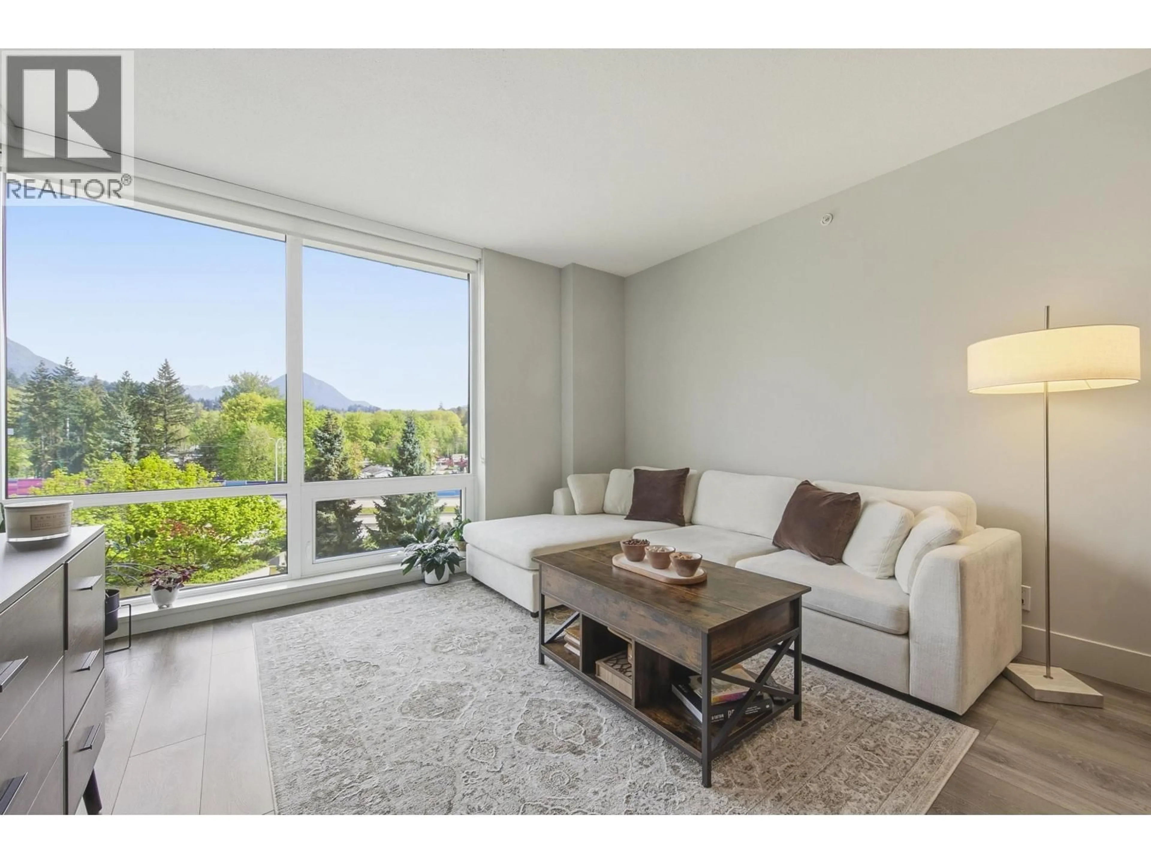 Living room with furniture, unknown for 501 - 680 SEYLYNN CRESCENT, North Vancouver British Columbia V7J0B5