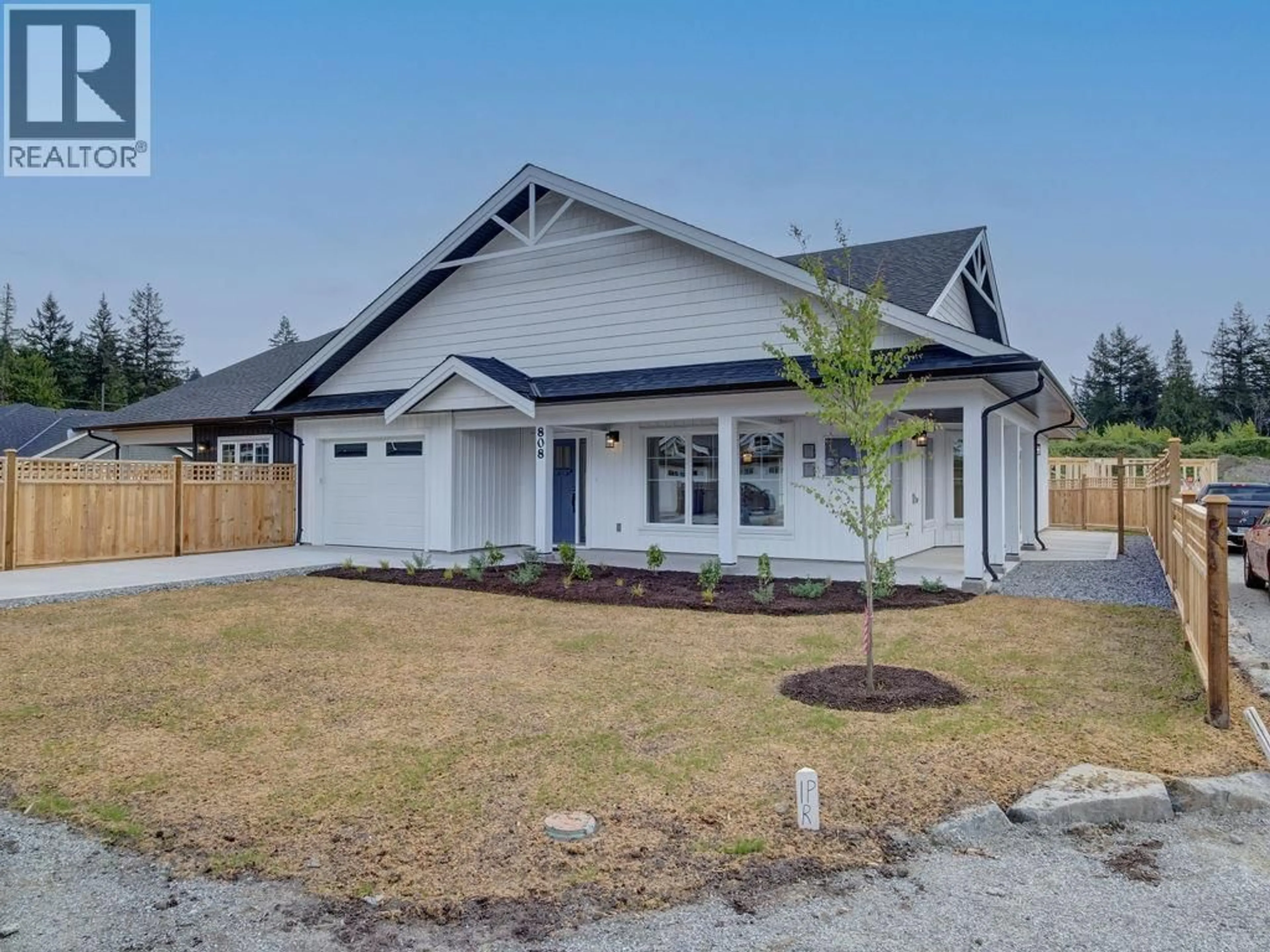Home with vinyl exterior material, street for 808 GERUSSI LANE, Gibsons British Columbia V0N1V7