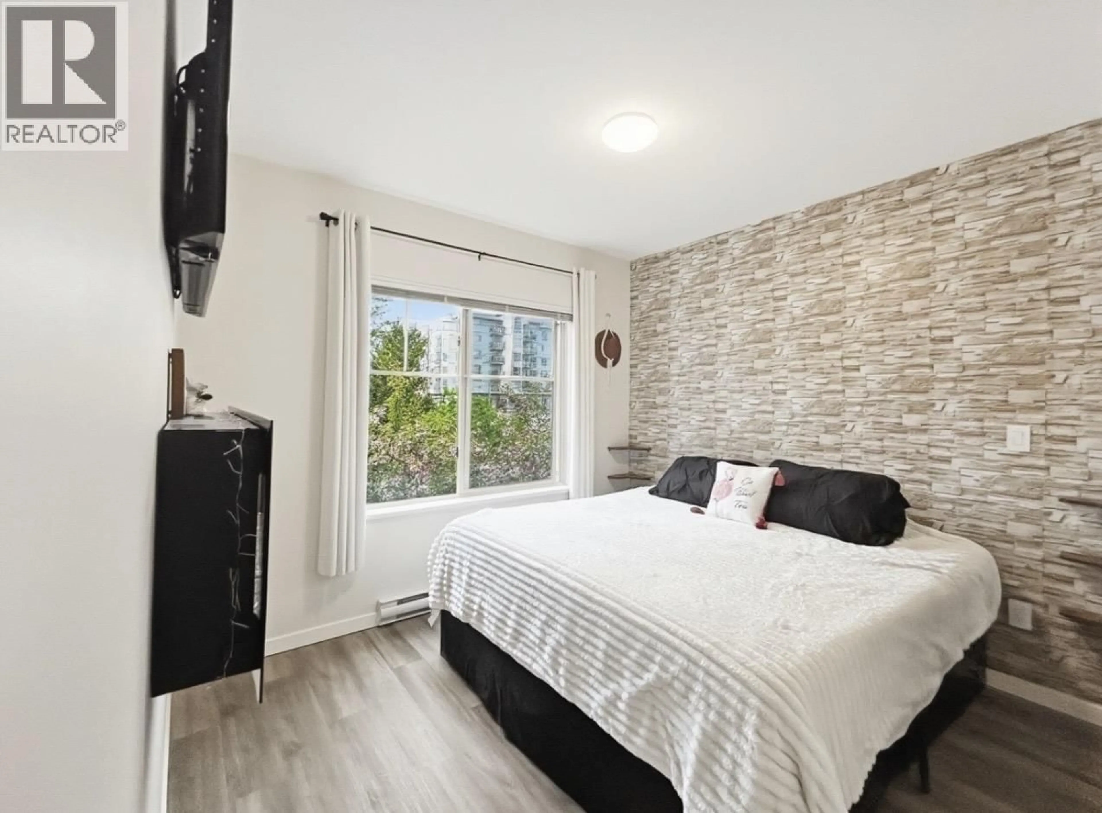 Bedroom with bed, unknown for 303 - 22290 NORTH AVENUE, Maple Ridge British Columbia V2X8Z8