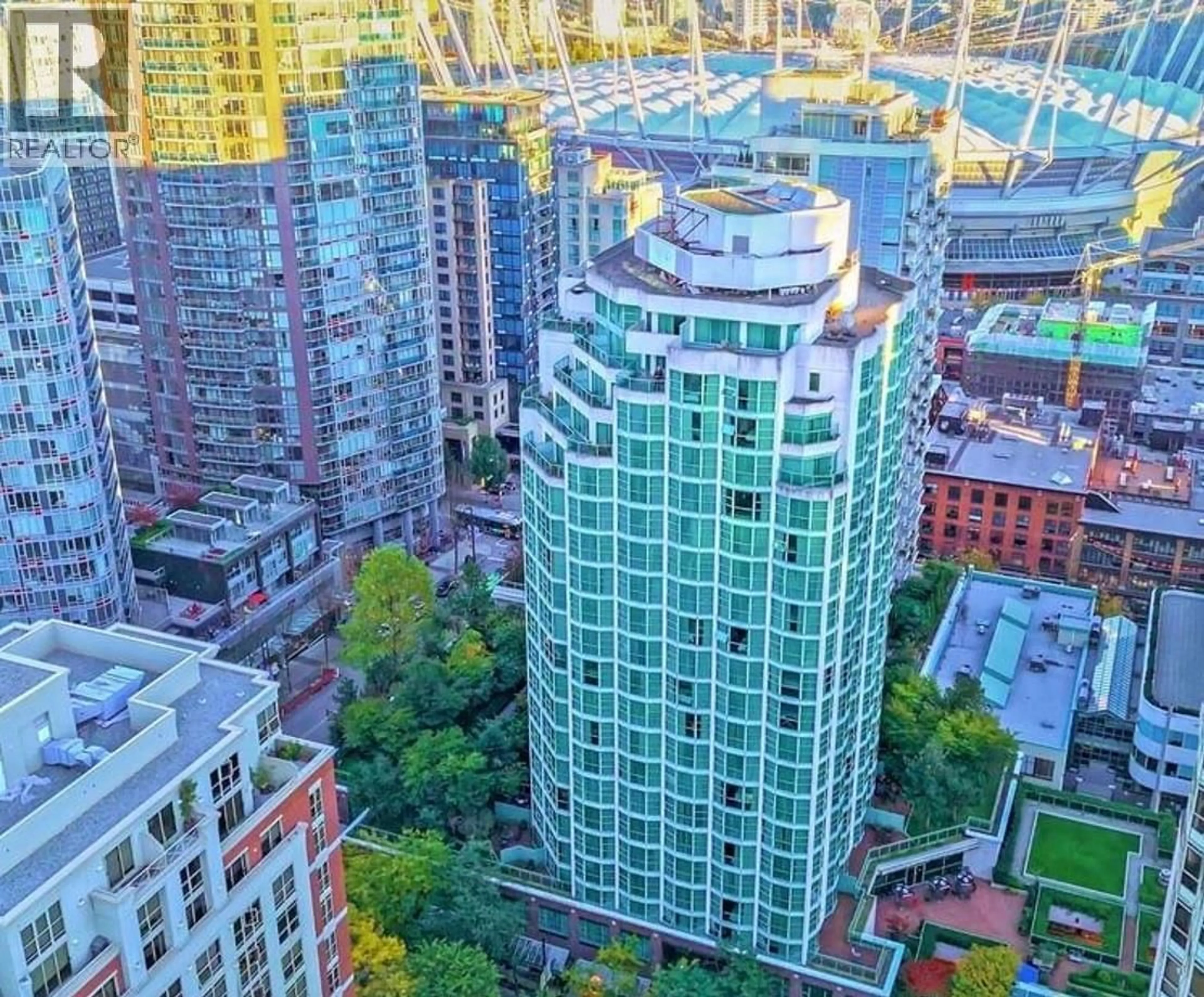 A pic from outside/outdoor area/front of a property/back of a property/a pic from drone, city buildings view from balcony for 1808 - 838 HAMILTON STREET, Vancouver British Columbia V6B6A2
