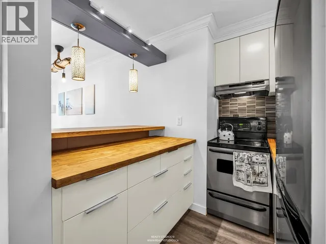 1205 - 1250 BURNABY STREET, Vancouver 3