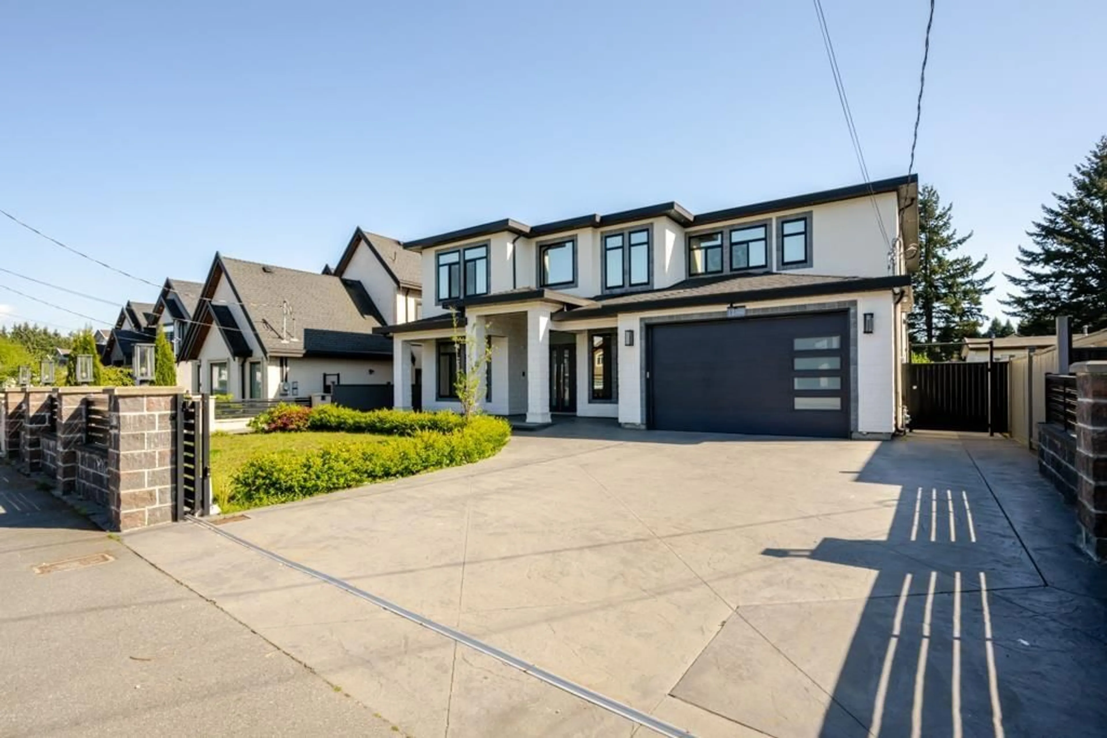 Unknown for 12560 90 AVENUE, Surrey British Columbia V3V1B8
