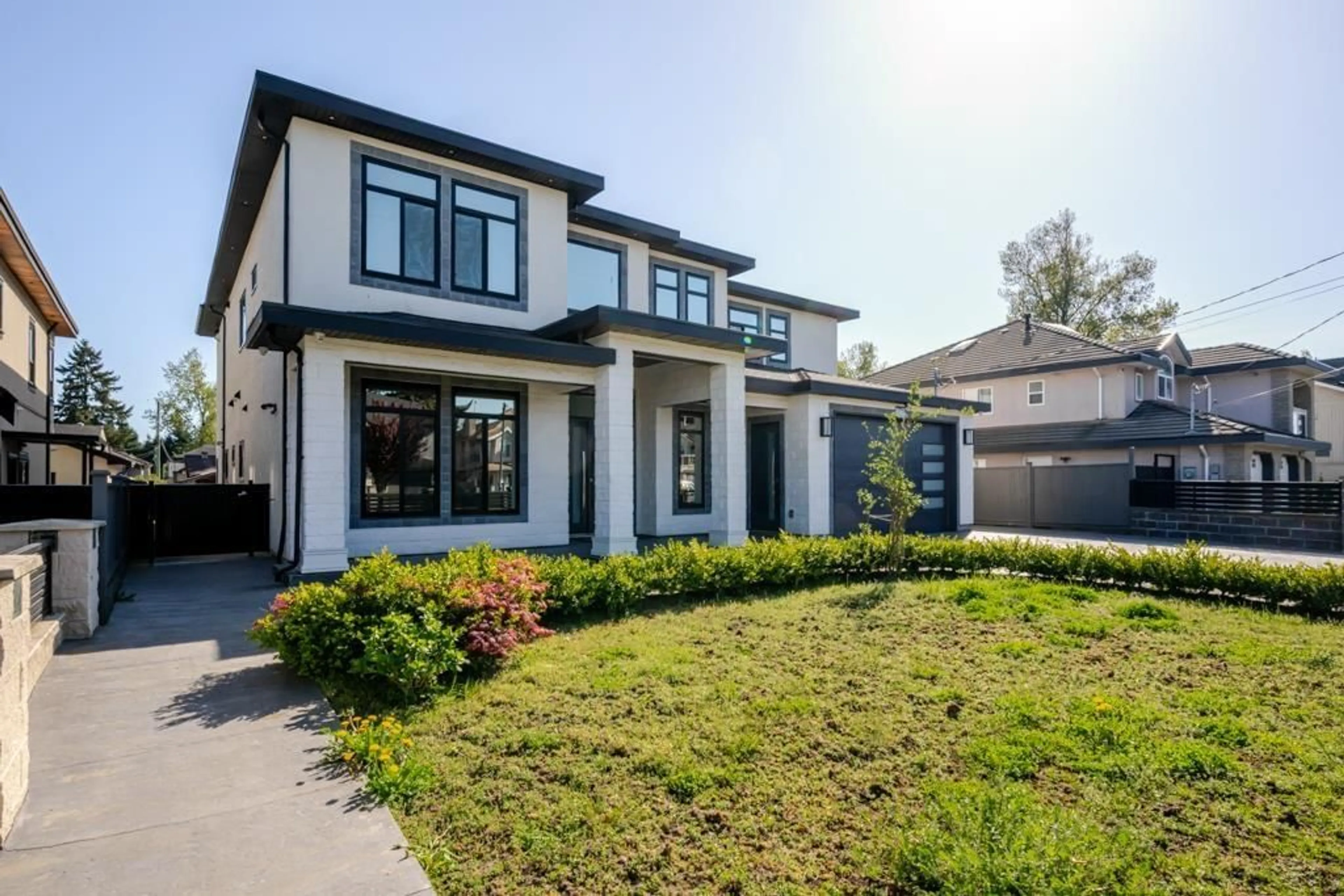 Home with brick exterior material, street for 12560 90 AVENUE, Surrey British Columbia V3V1B8