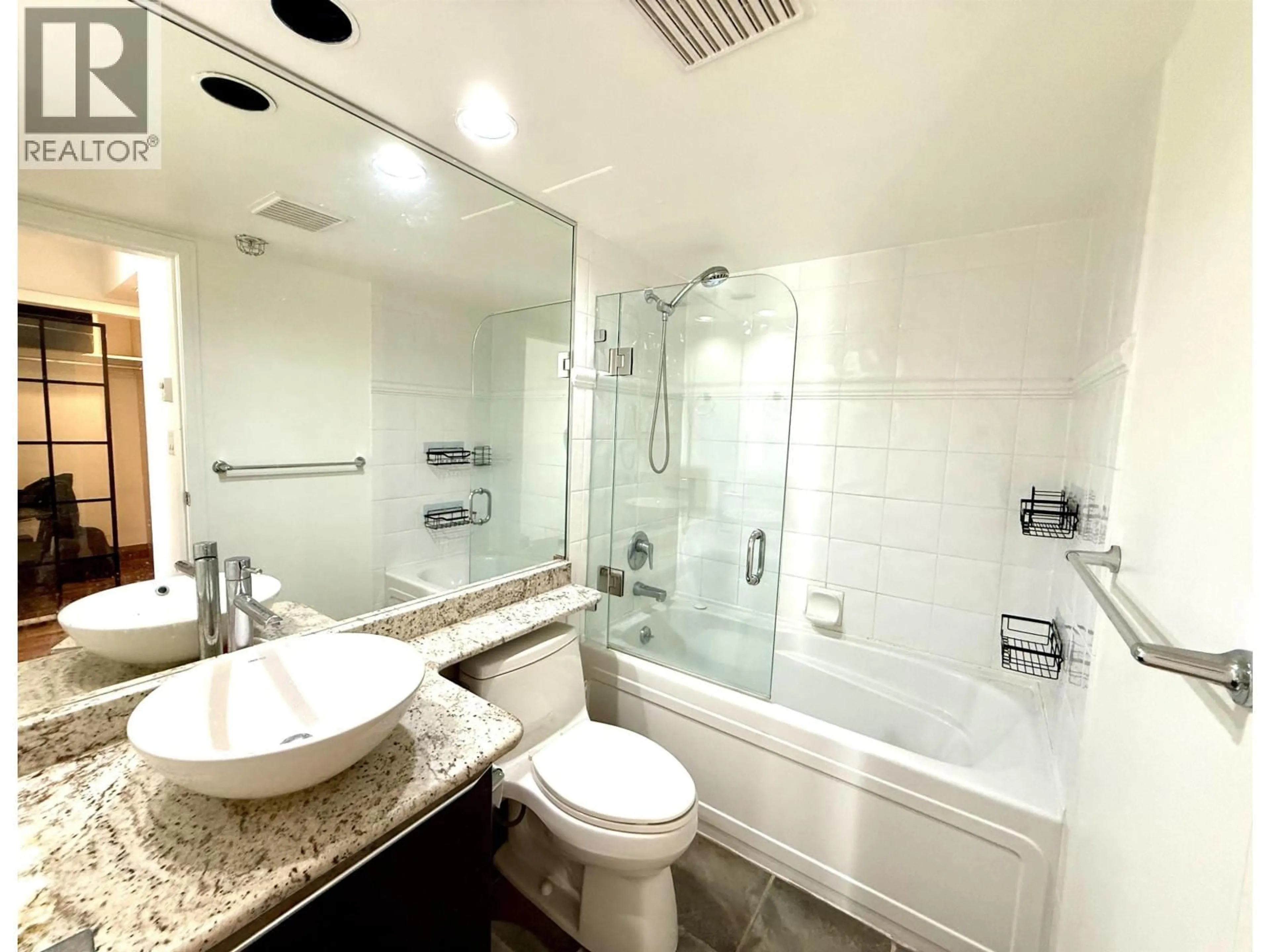 Standard bathroom, ceramic/tile floor for 1007 - 1003 PACIFIC STREET, Vancouver British Columbia V6E4P2