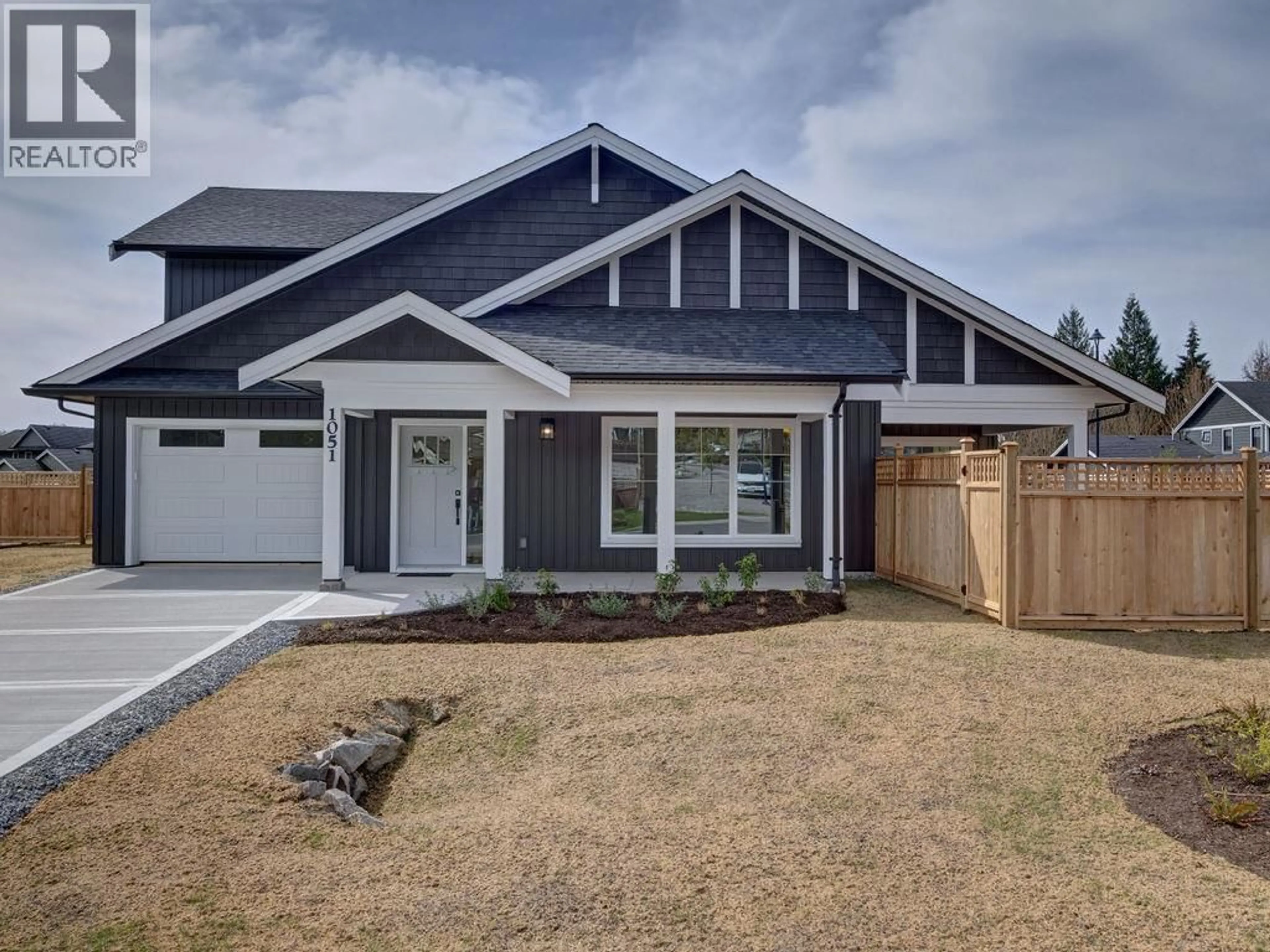 Home with vinyl exterior material, street for 1051 CELIA CRESCENT, Gibsons British Columbia V0N1V7