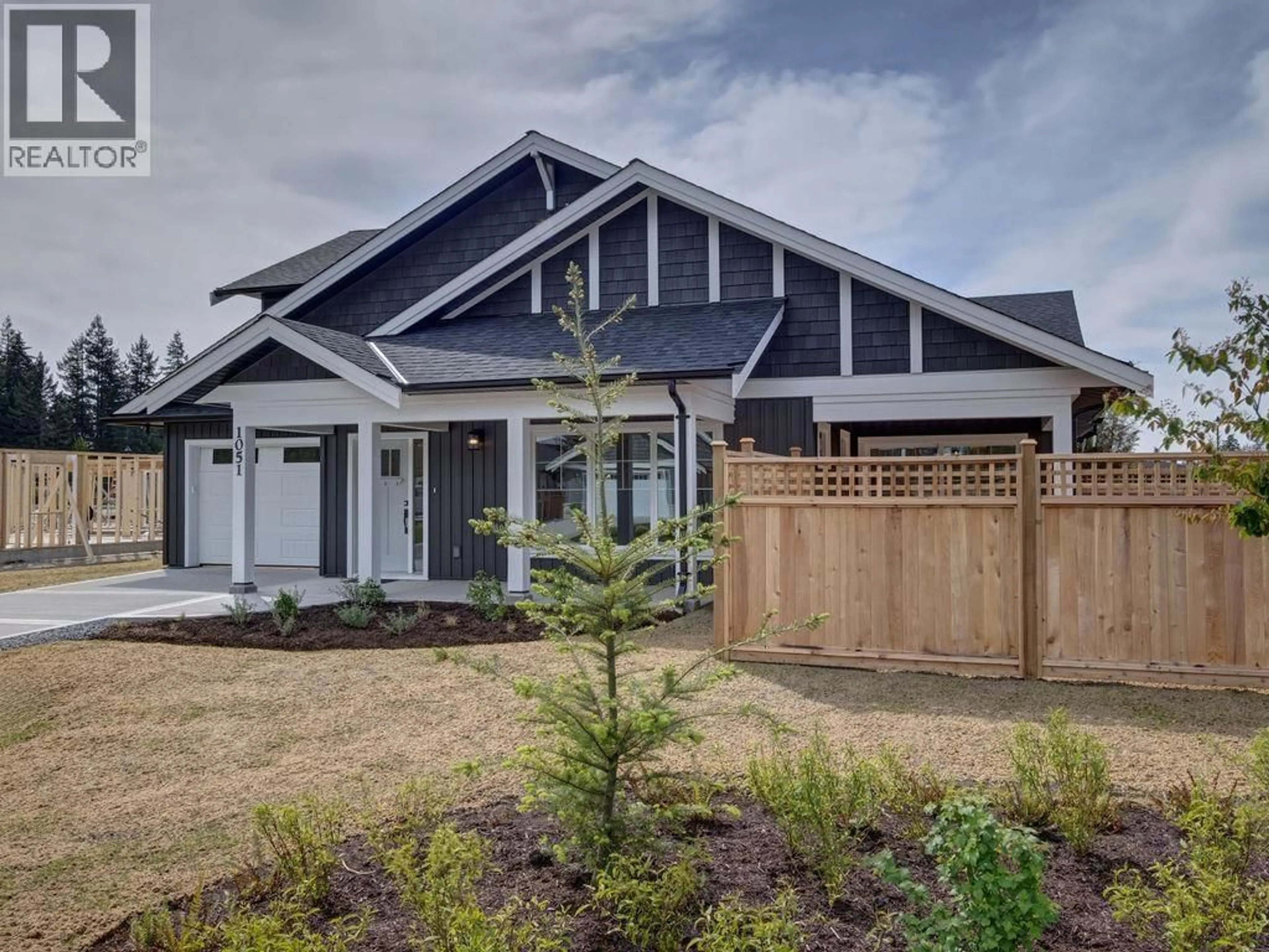 Home with vinyl exterior material, street for 1051 CELIA CRESCENT, Gibsons British Columbia V0N1V7