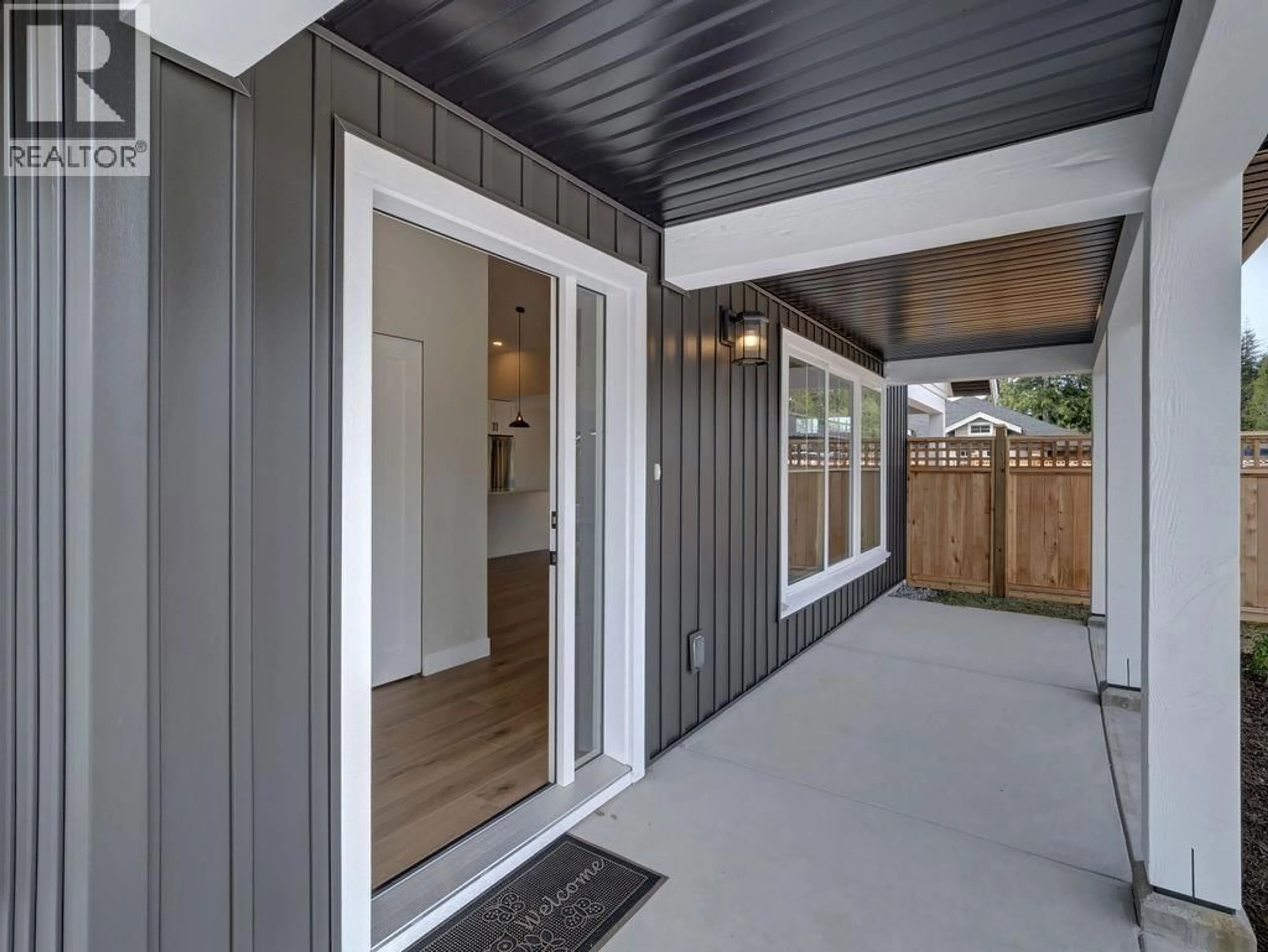 Indoor entryway for 1051 CELIA CRESCENT, Gibsons British Columbia V0N1V7