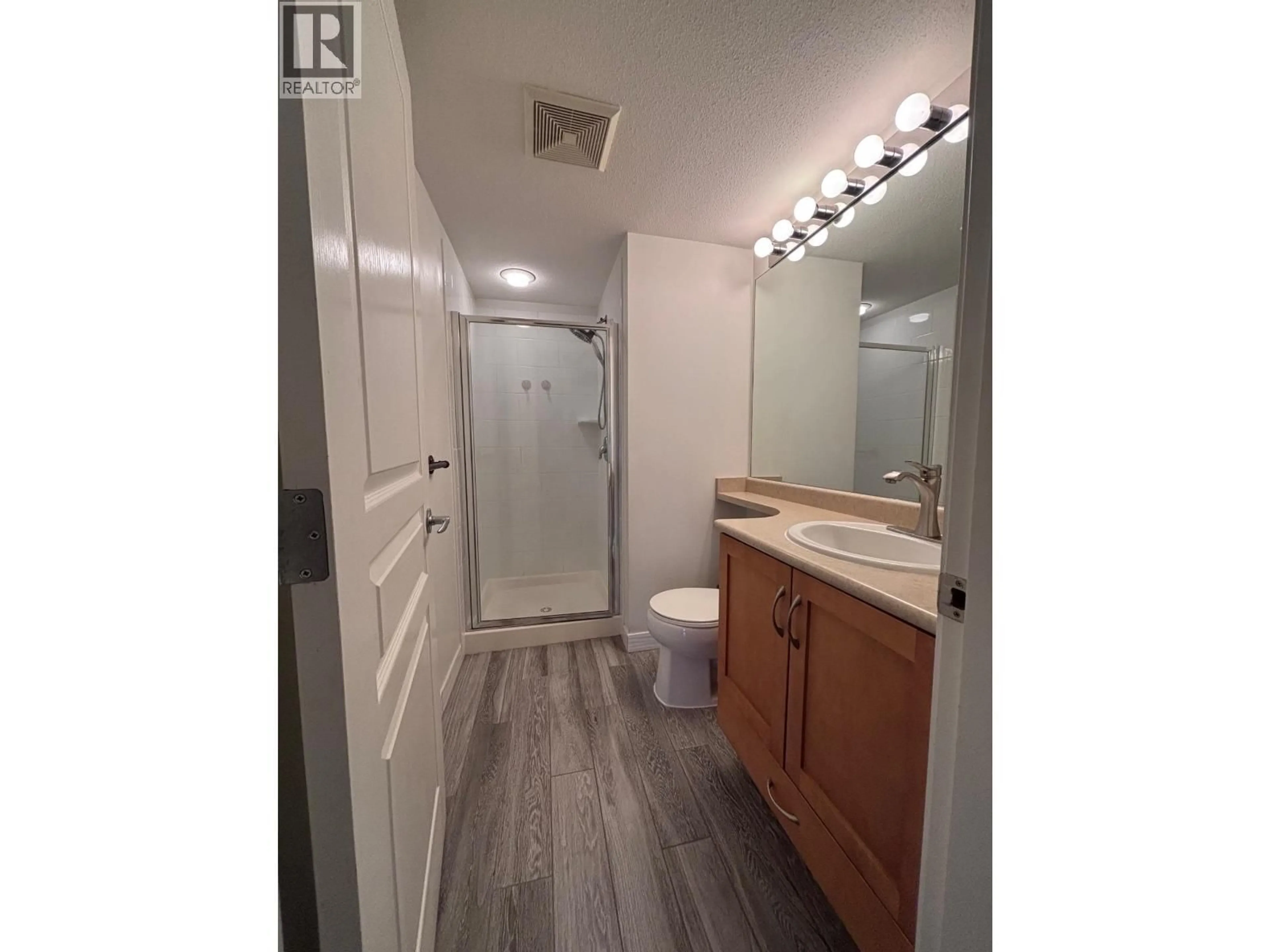 A pic of a room for 303 - 2958 WHISPER WAY, Coquitlam British Columbia V3E3S7