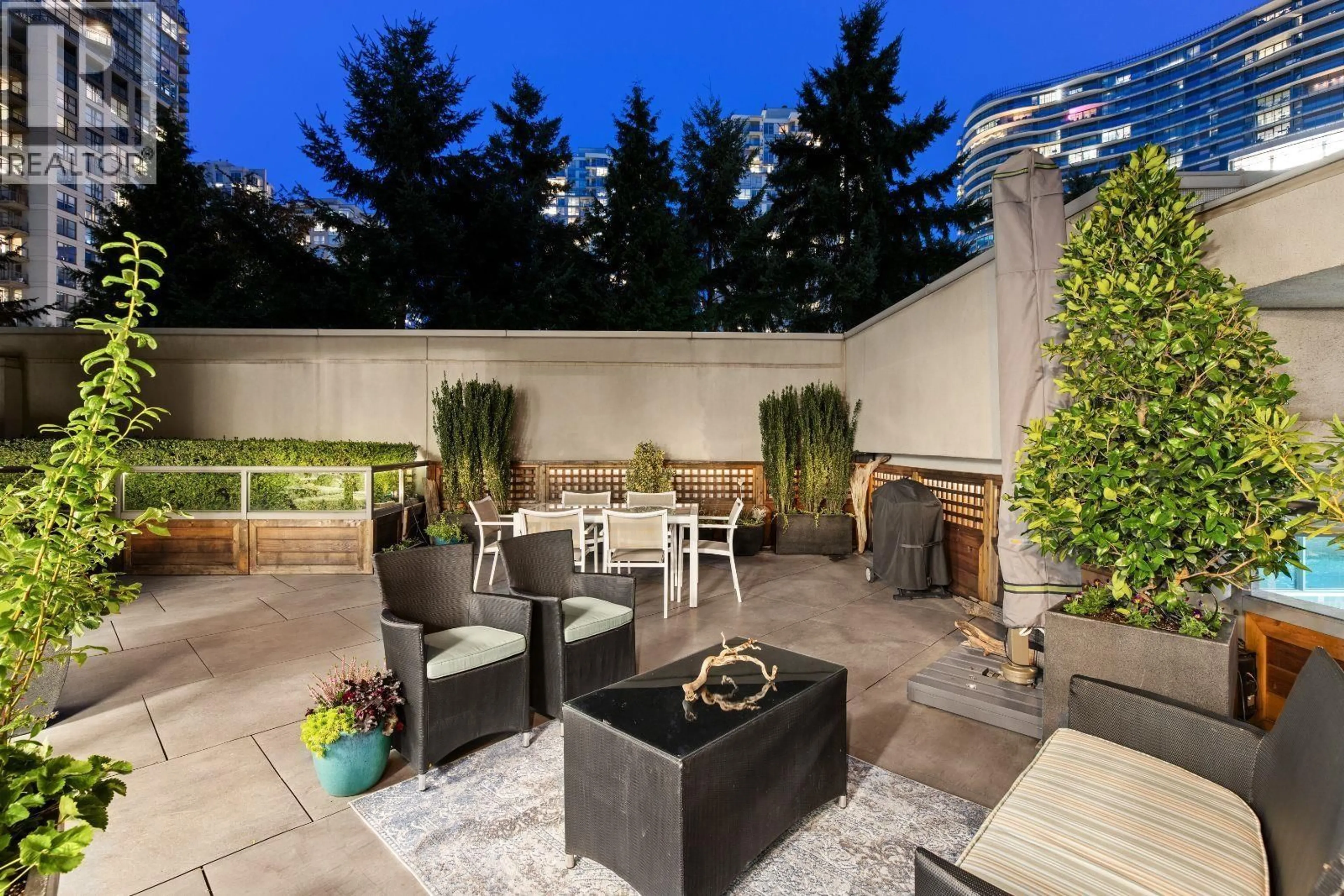 Patio, street for 307 - 1009 EXPO BOULEVARD, Vancouver British Columbia V6Z2V9