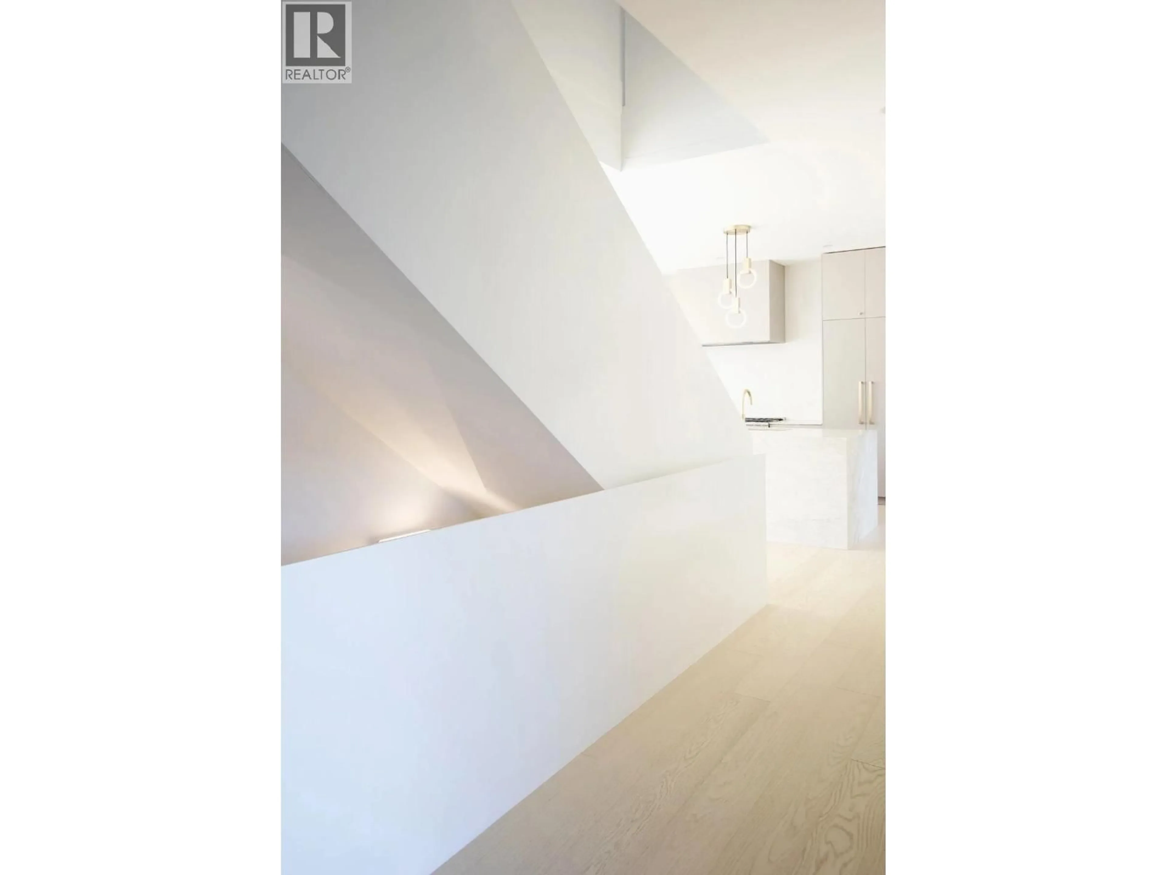 Stairs for 3924 CAMBRIDGE STREET, Burnaby British Columbia V5C1G4