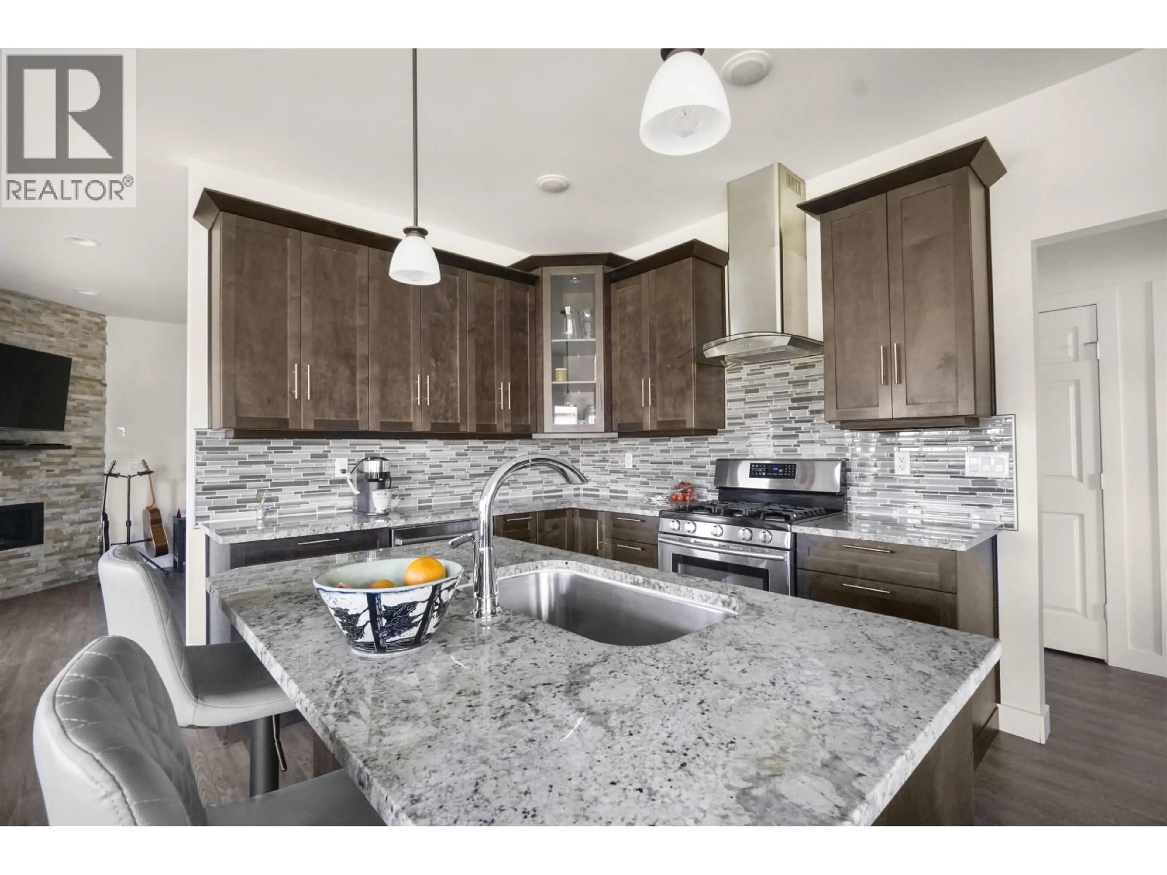 Contemporary kitchen, ceramic/tile floor for 34 WOZNEY STREET, Kitimat British Columbia V8C2S2