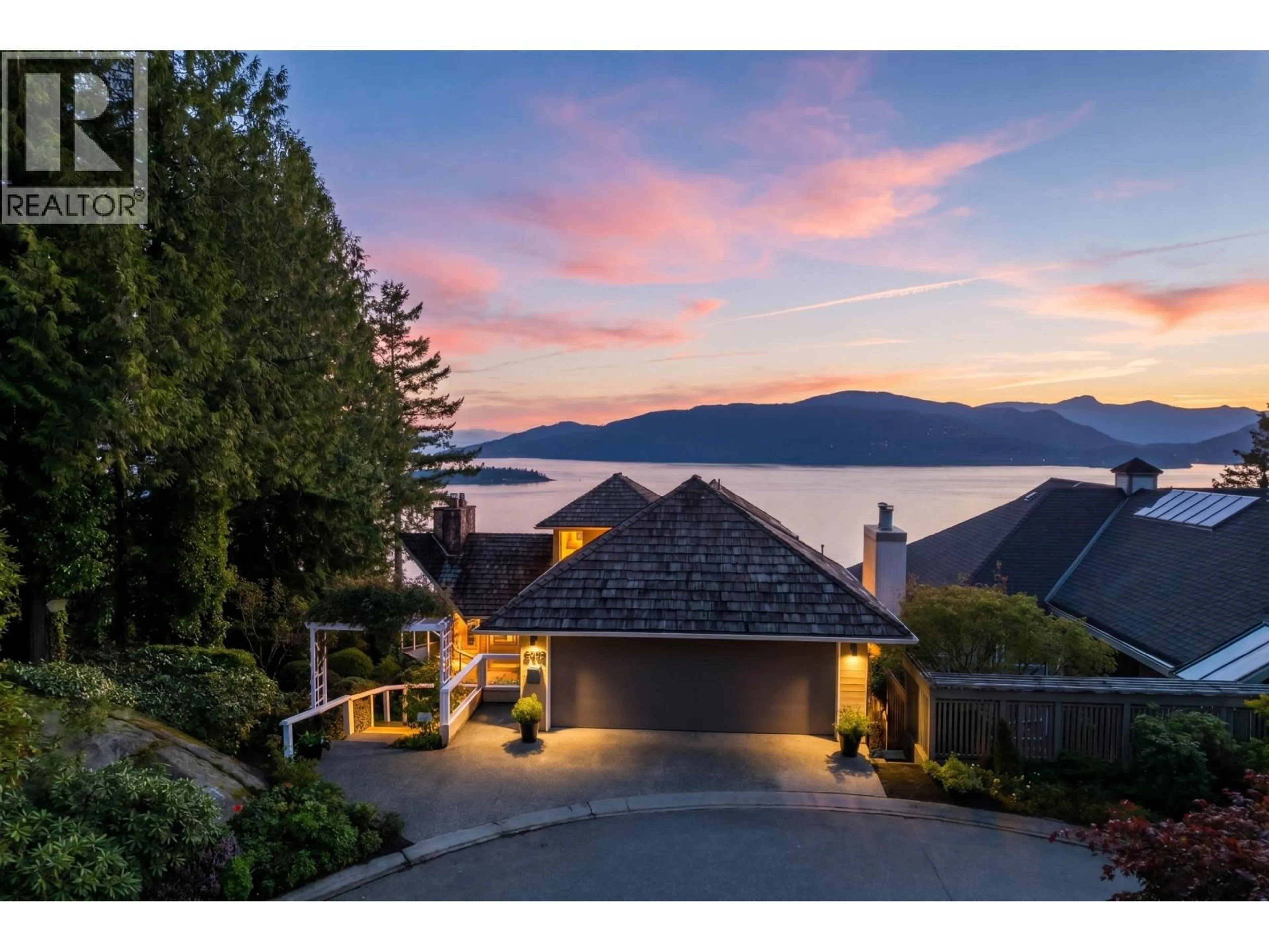 A pic from outside/outdoor area/front of a property/back of a property/a pic from drone, mountain view for 5447 MONTE BRE PLACE, West Vancouver British Columbia V7W3A8
