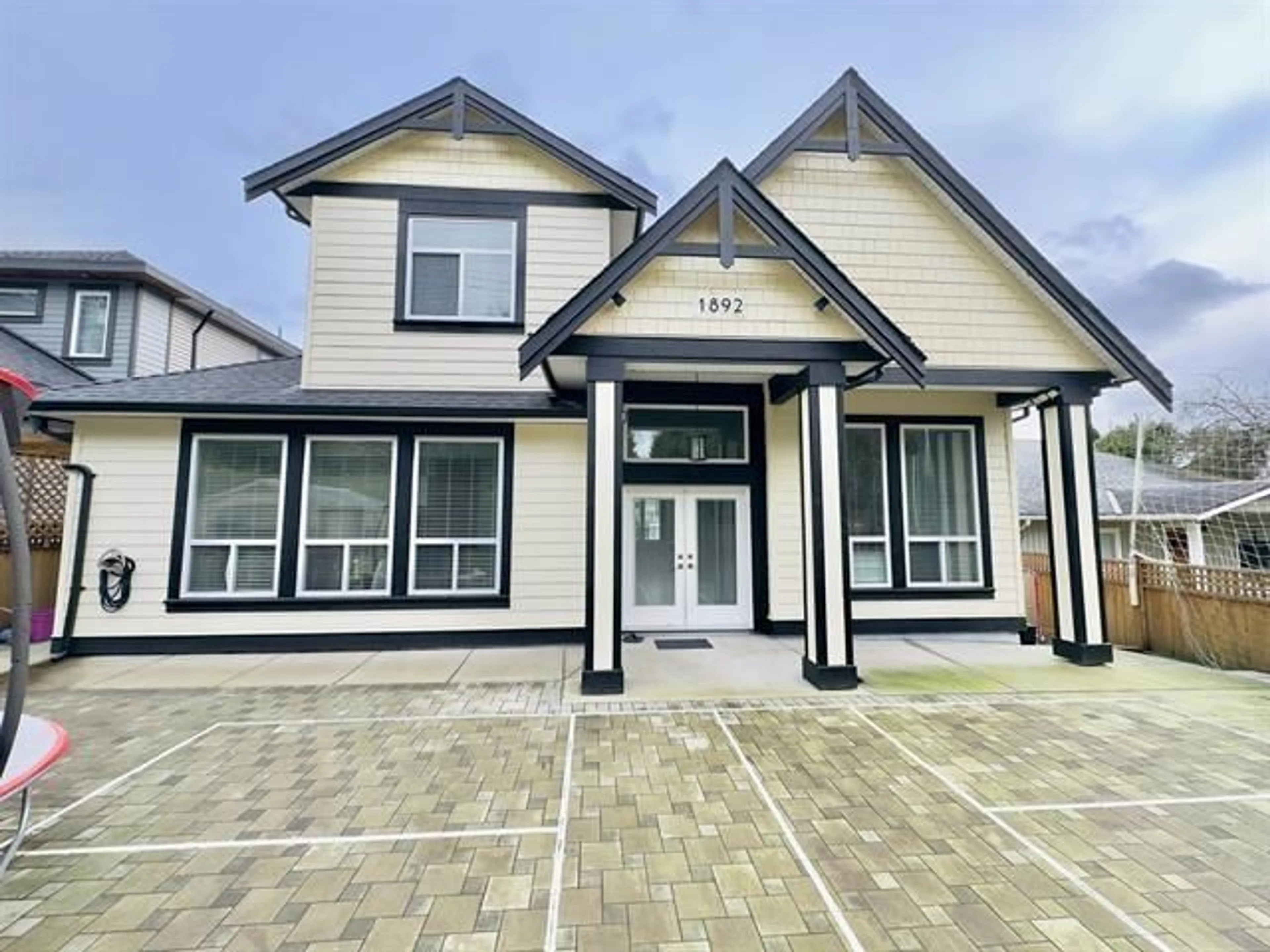 Home with vinyl exterior material, street for 1892 KING GEORGE BOULEVARD, Surrey British Columbia V4A5A1