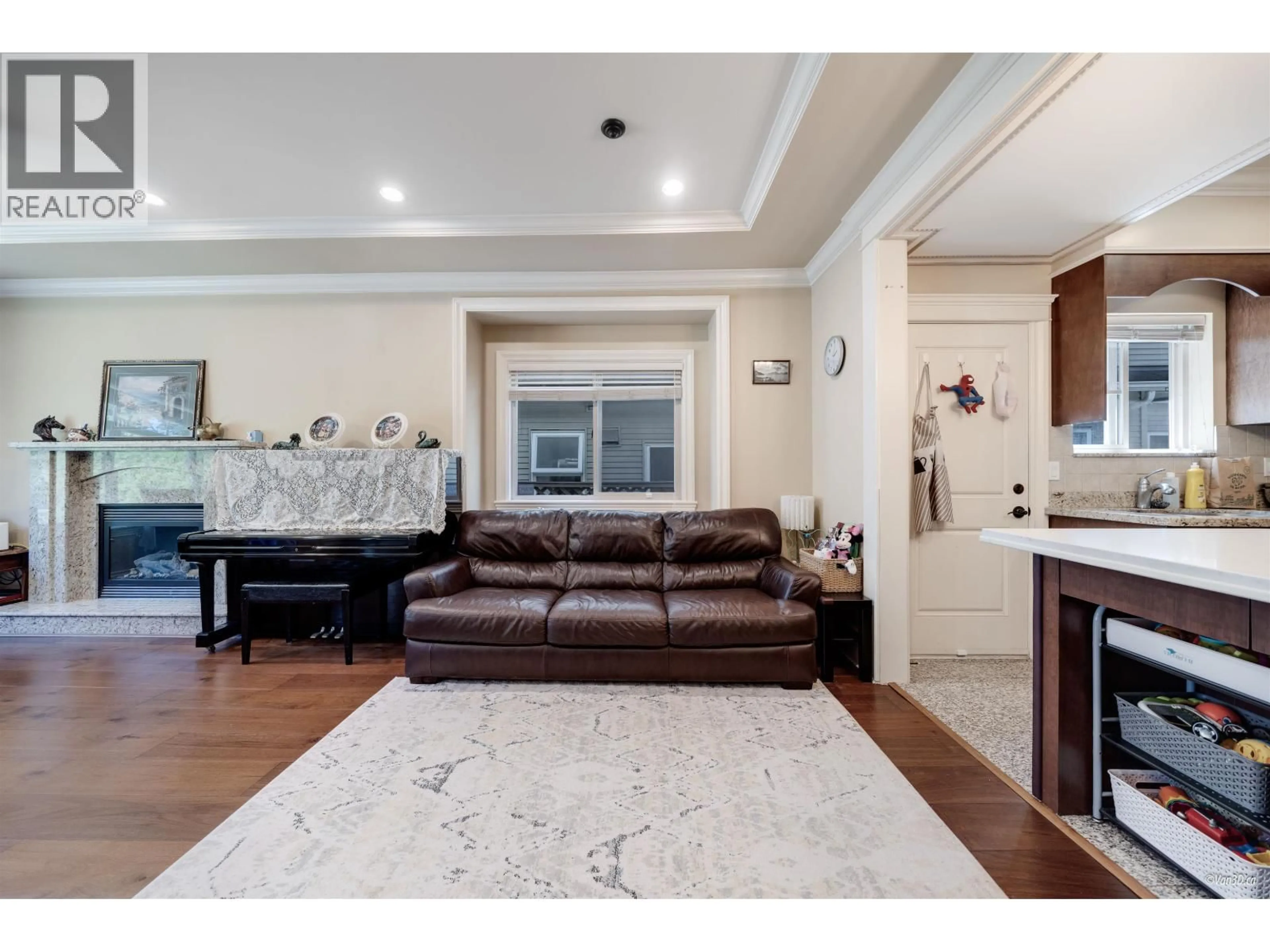 Living room with furniture, unknown for 8455 FREMLIN STREET, Vancouver British Columbia V6P3X1