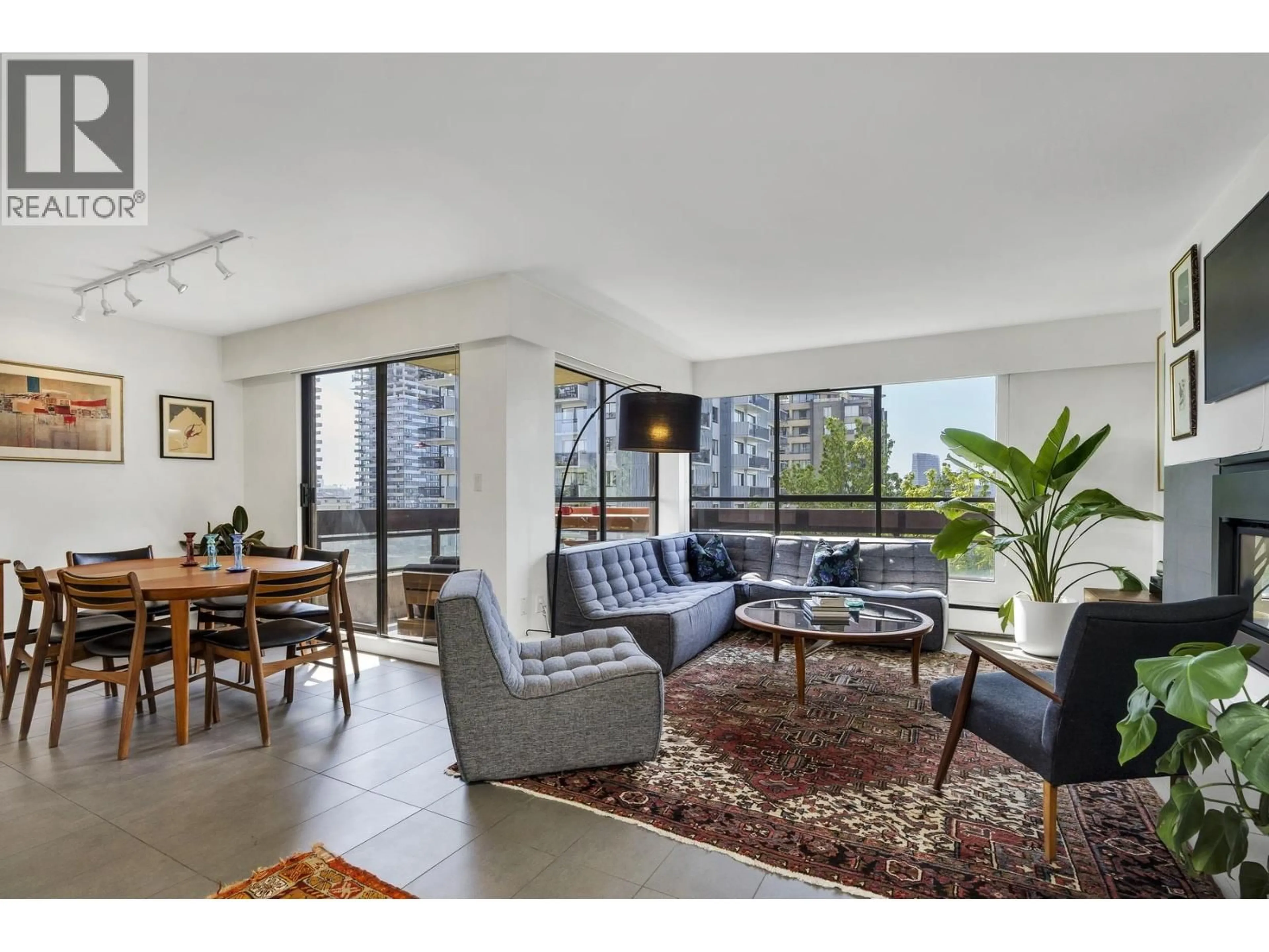 Living room with furniture, unknown for 902 - 1165 BURNABY STREET, Vancouver British Columbia V6E1P3