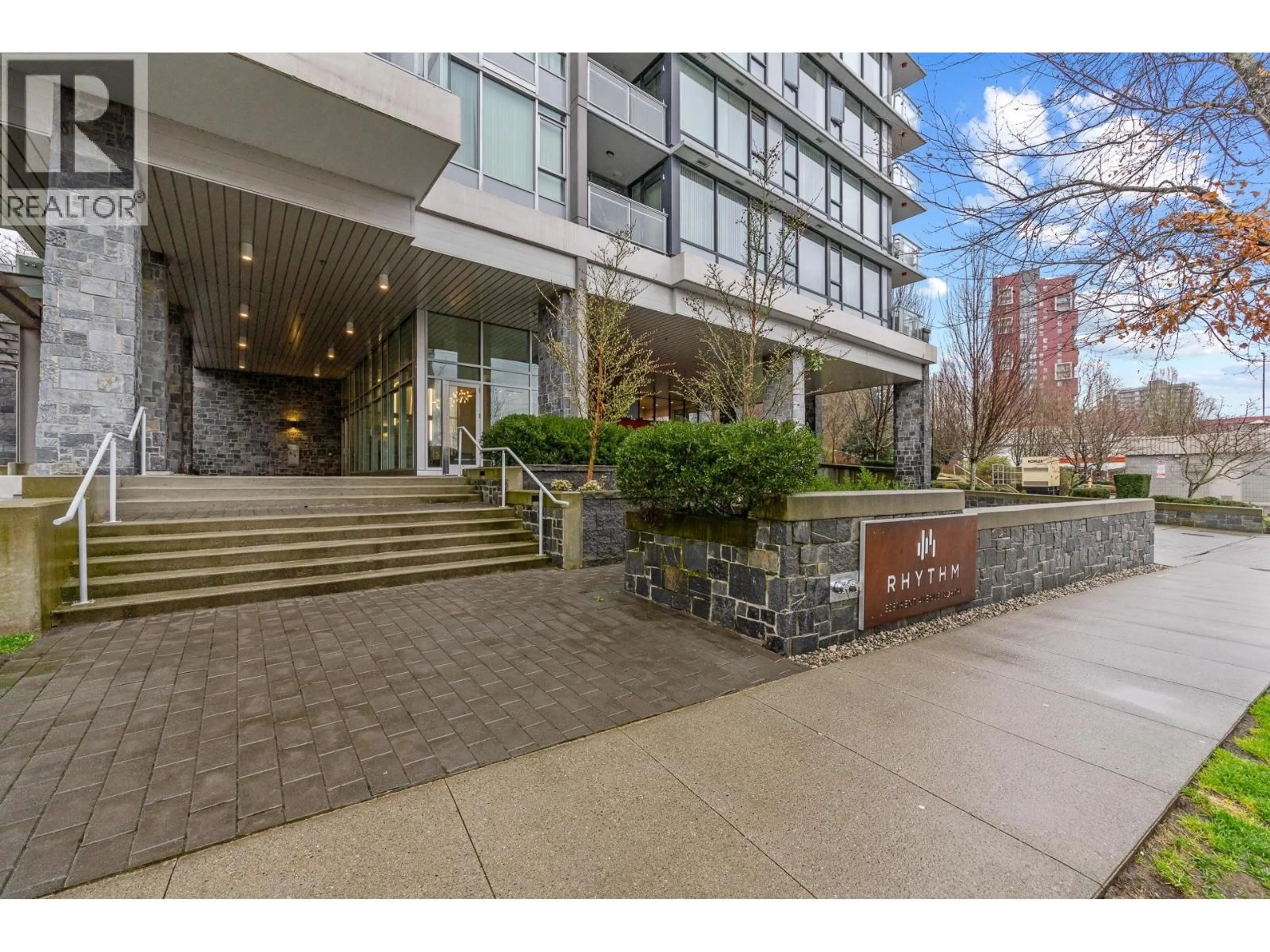 Indoor foyer for 3281 KENT AVENUE NORTH AVENUE, Vancouver British Columbia V5S0C4